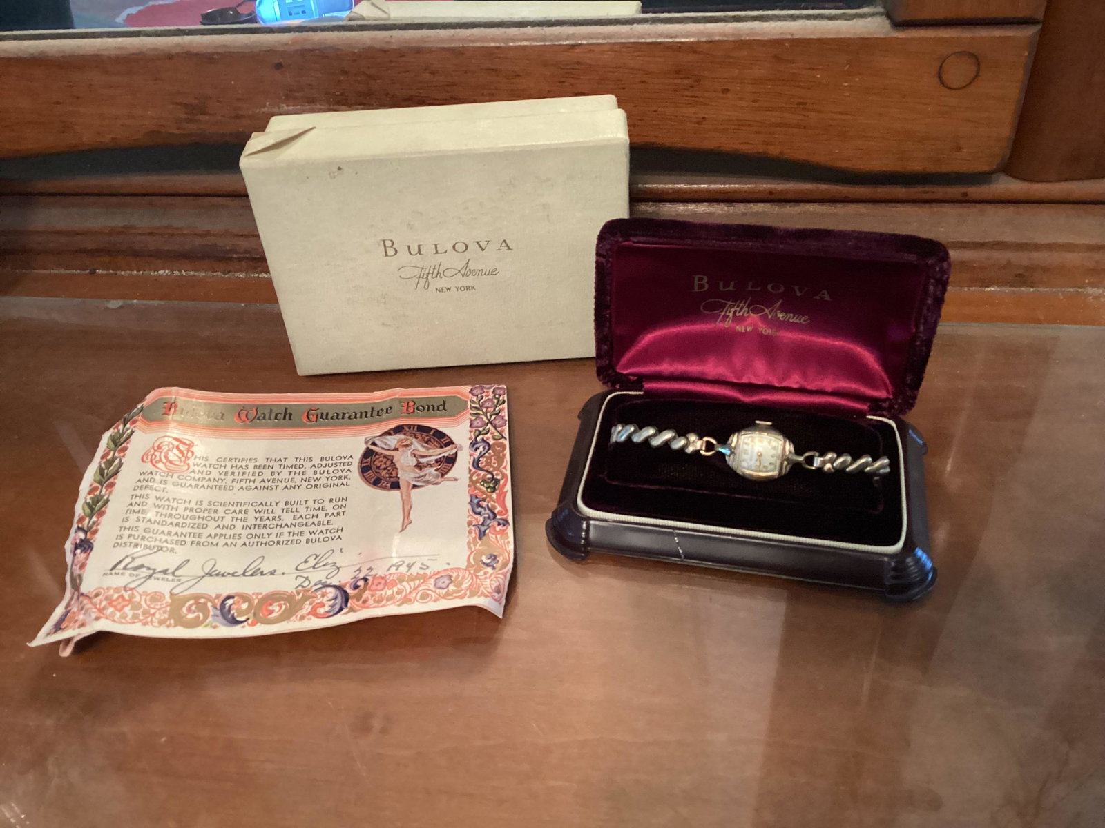 1945 Bulova Watch with original Box and papers: 1945 Bulova Watch with original Box and papers