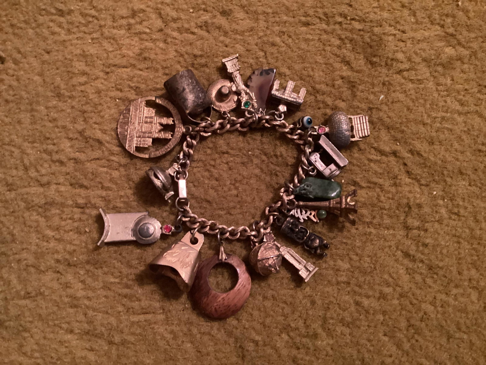 World's Fair Charm Bracelet: World's Fair Charm Bracelet