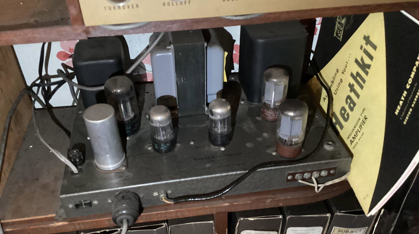 Heathkit Amplifier Model W4-AM with original booklet (1 of 1)