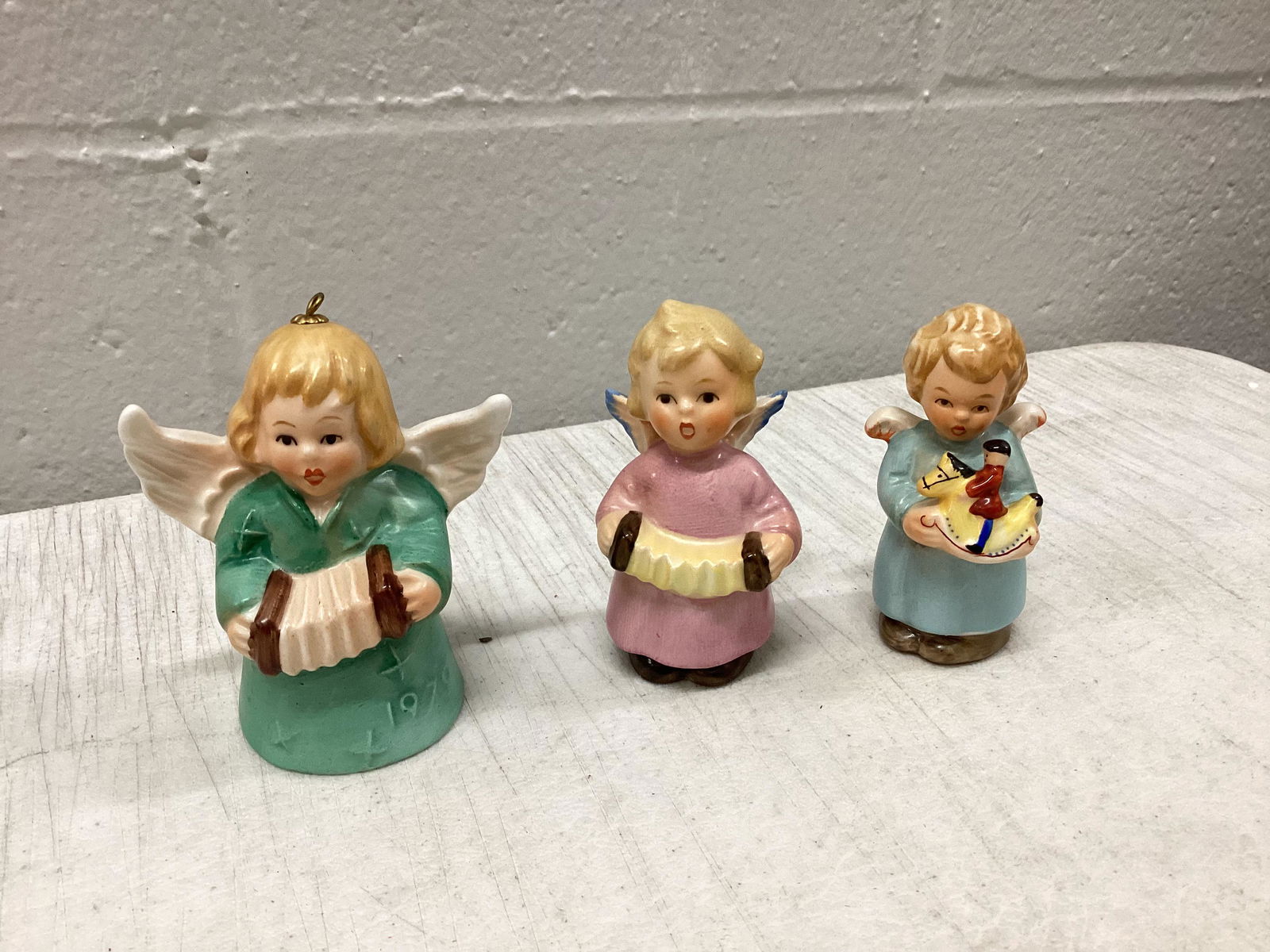 Signed Goebel W Germany Angels: 1979 Bell 3.25"