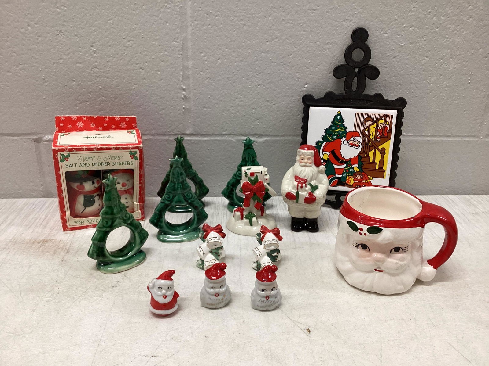 Vintage Lenox S&P, Napkin Rings, Japan Placecard Holders? and more: Vintage Christmas