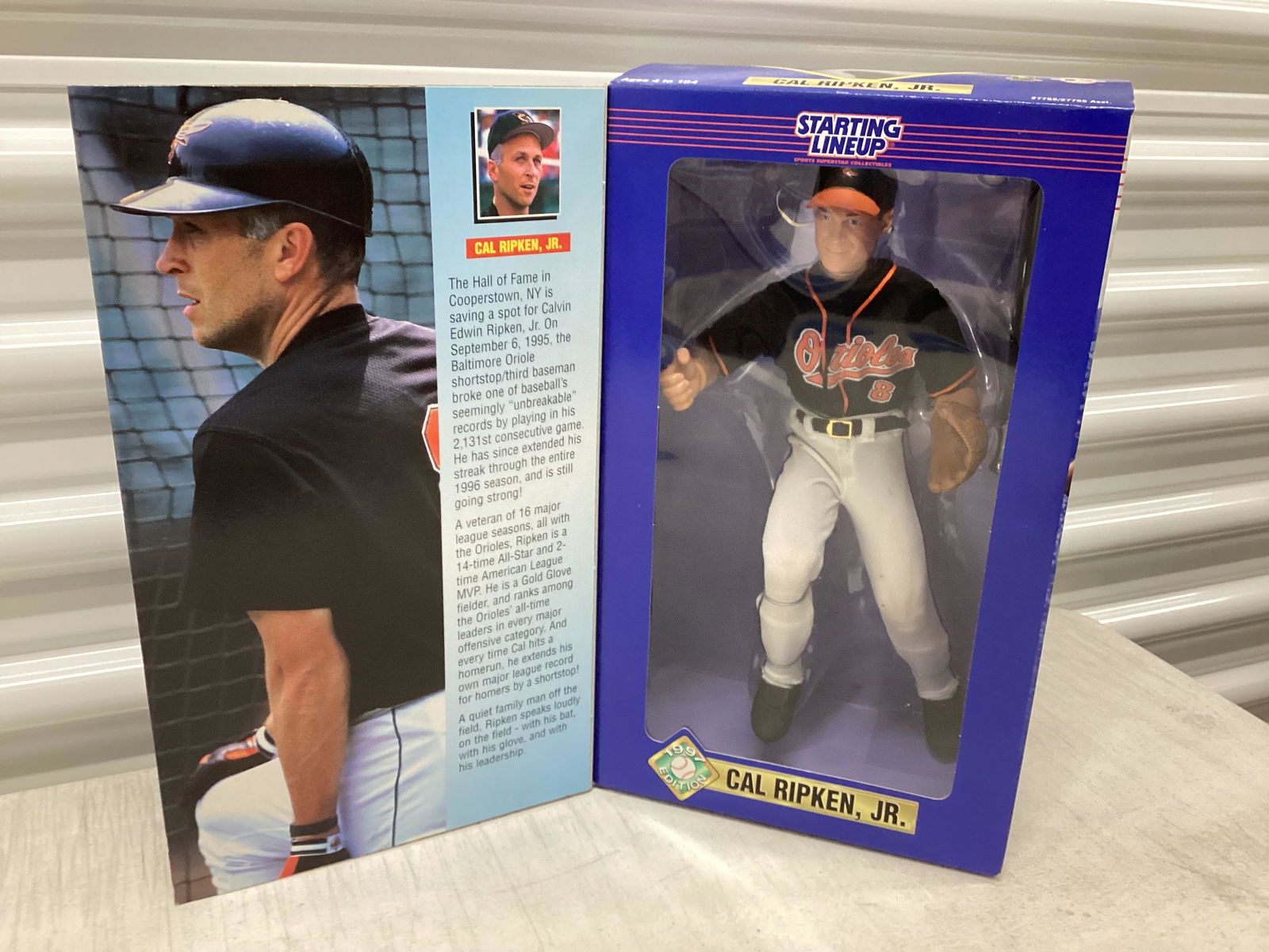 1997 Starting Lineup Cal Ripken Jr Fully Poseable Figure (1 of 2)