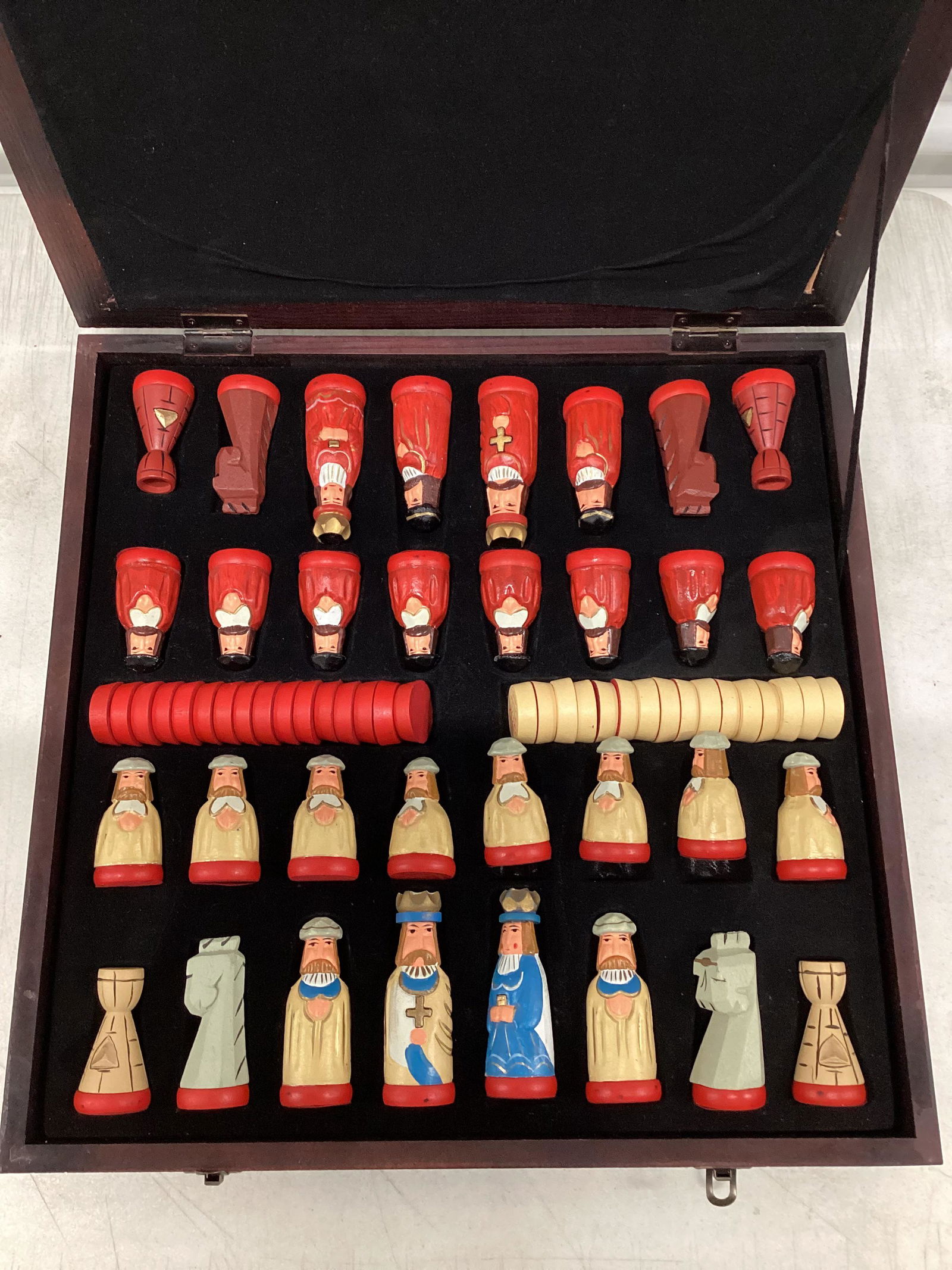 Thomas Pacconi Wood Chess Set (1 of 2)