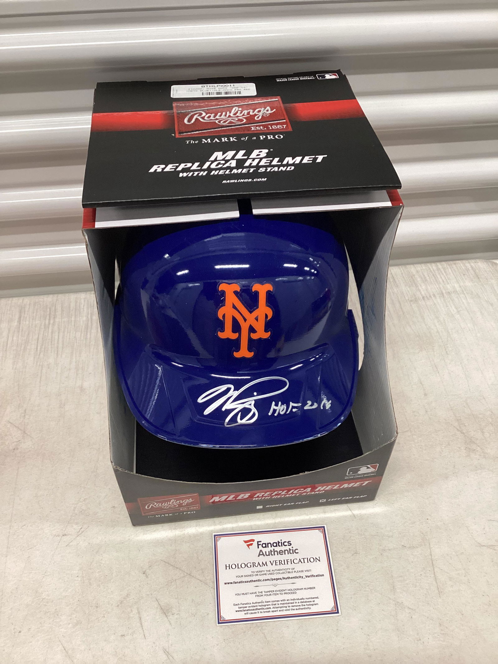 NY Mets Mike Piazza Signed Helmet with Fanatics COA Hologram (1 of 3)