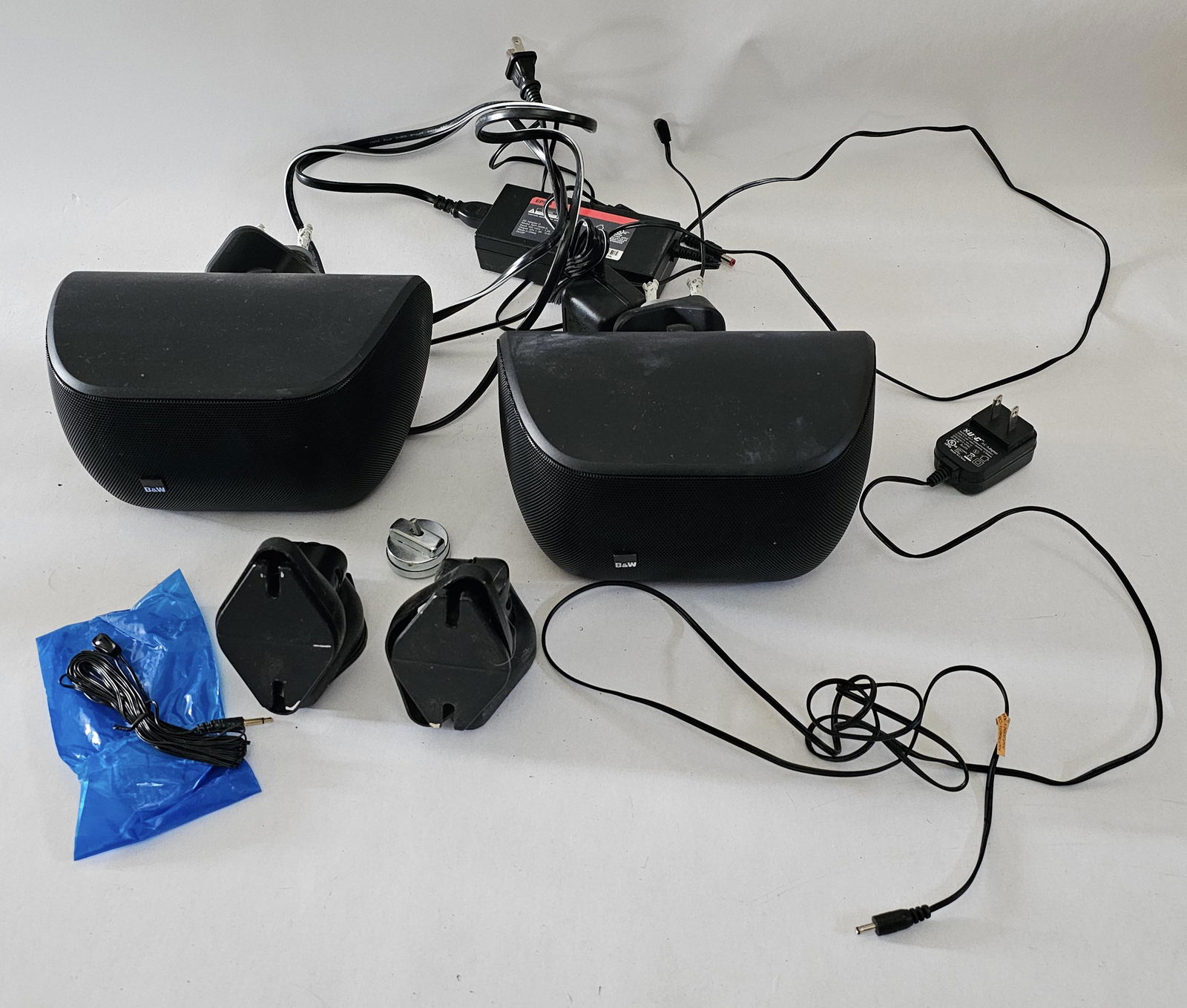 B&W M-1 Speakers, Mounts, and Cords (1 of 3)