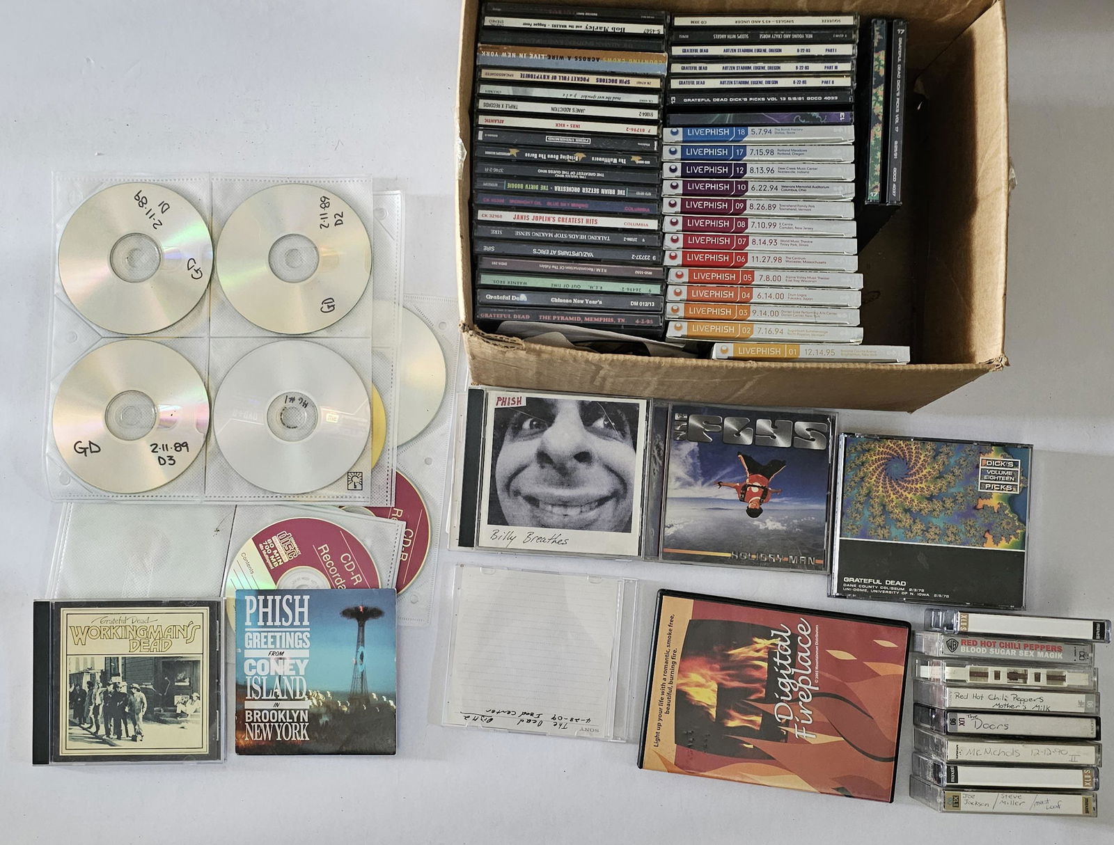 CD and Cassettes Mainly Grateful Dead and Phish (1 of 2)