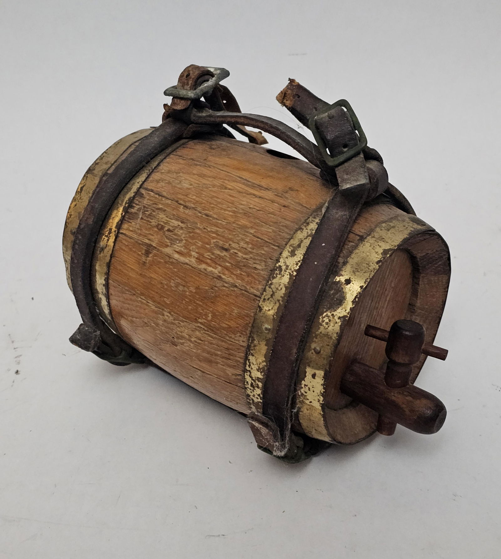 Antique Rescue Dog St. Bernards Cask (1 of 3)
