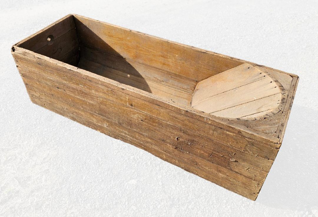Antique Wooden Bath Tub (1 of 6)