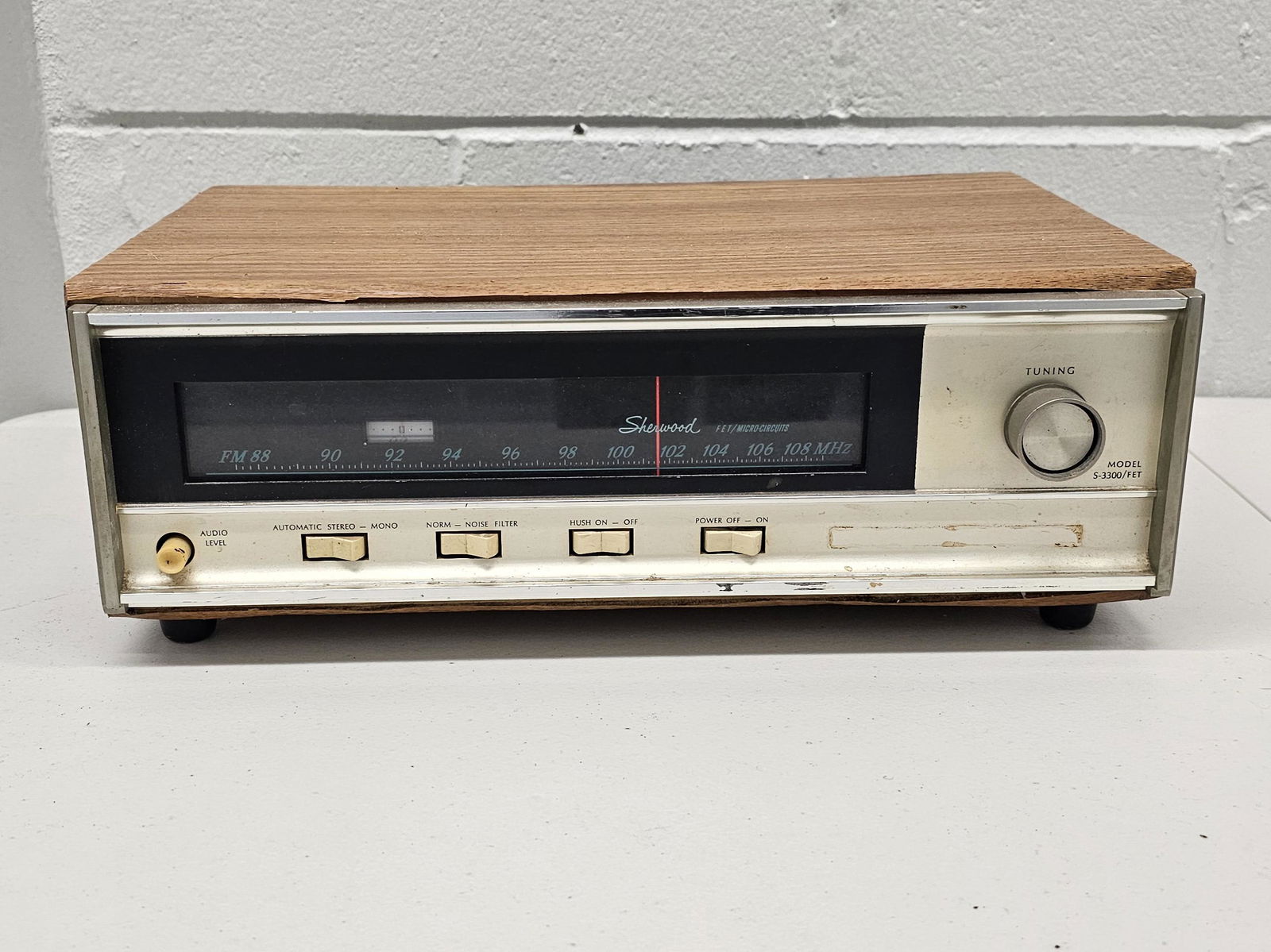 Vintage Sherwood Electronics Model S-3000 (1 of 2)