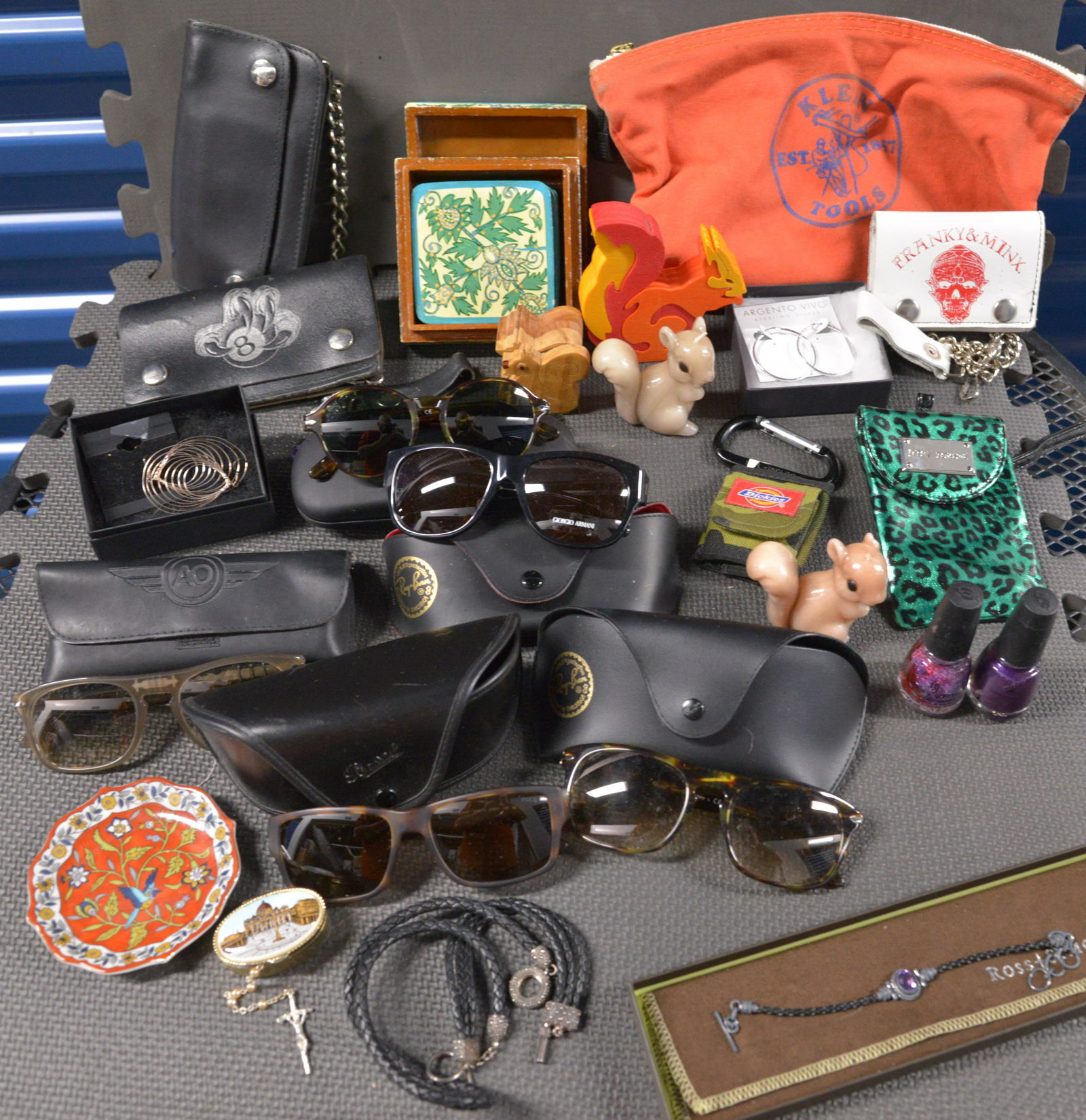 Large lot of miscellaneous: Wallets, jewelry, accessories, glasses, and more