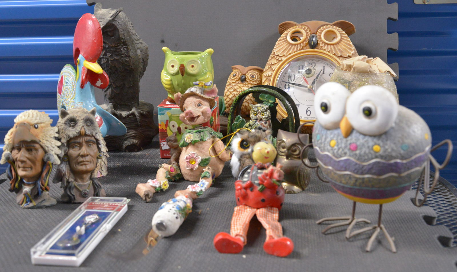 Collection of owl-themed knick-knacks and more (1 of 2)