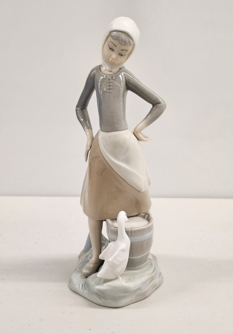 Lladro Spain Girl With Duck and Milk Bucket (1 of 3)