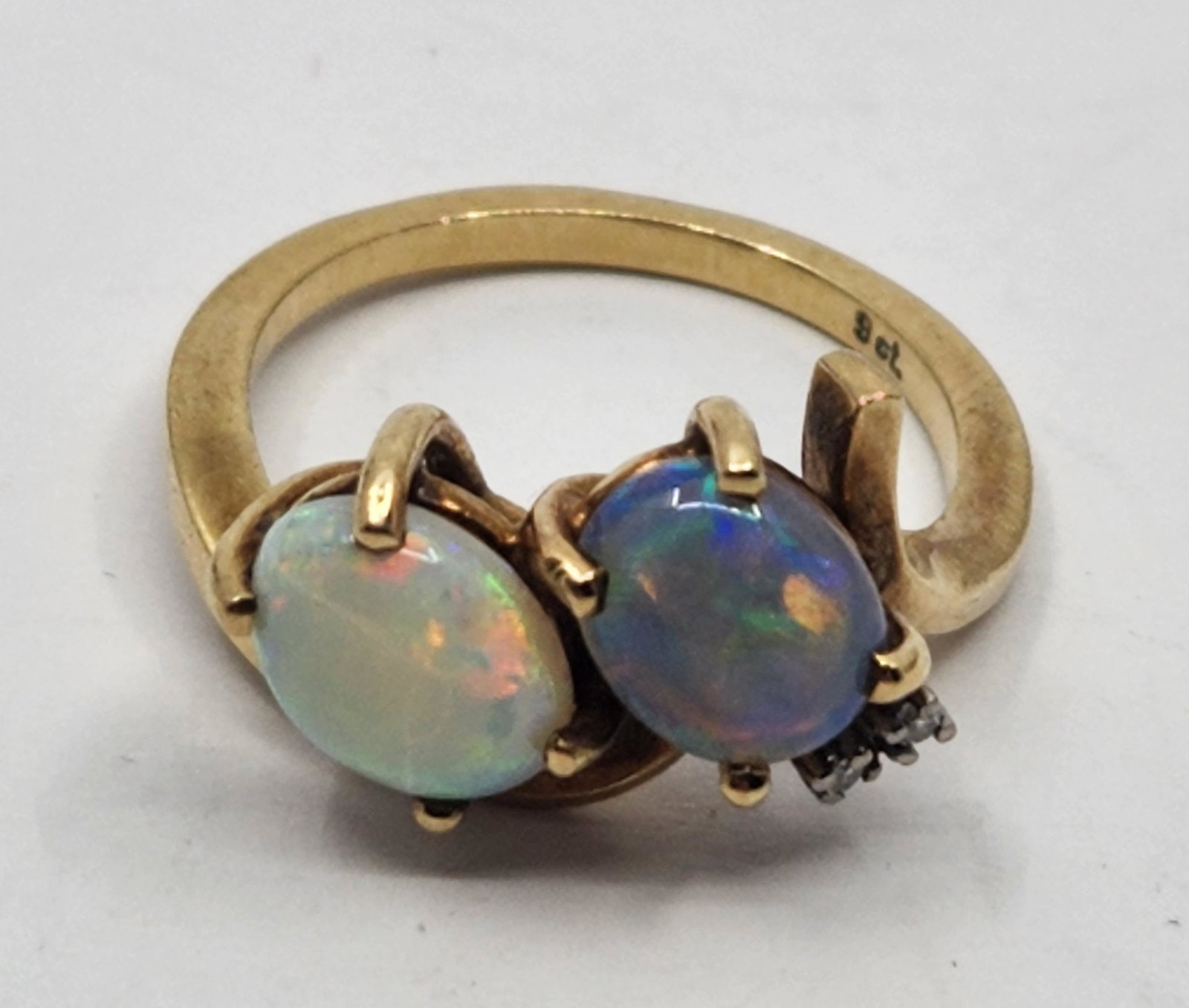 9KT Opals and Diamonds Gold Ring (1 of 7)