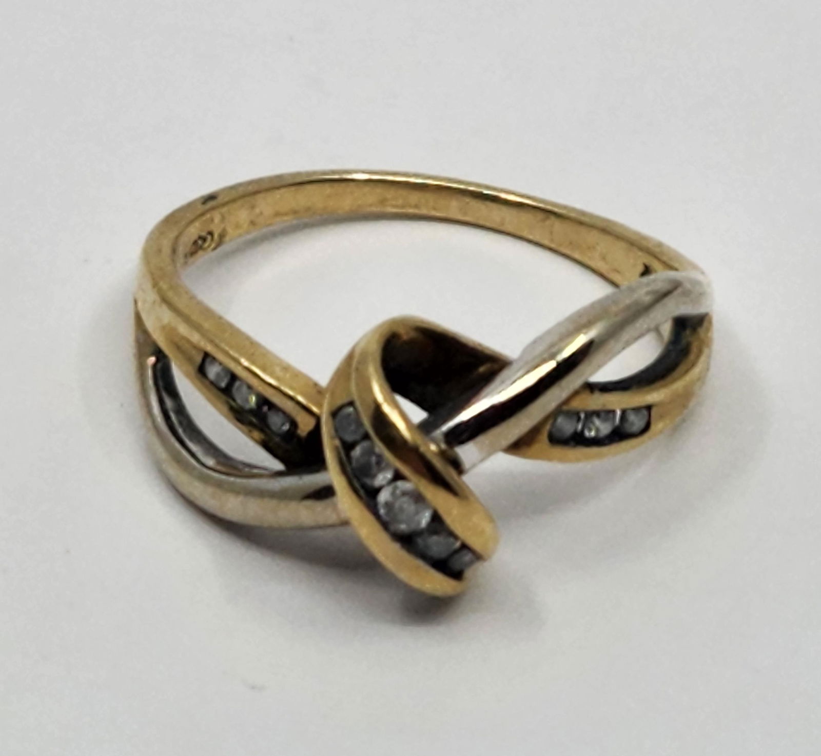 10K Yellow and White Gold Diamonds Ring (1 of 8)
