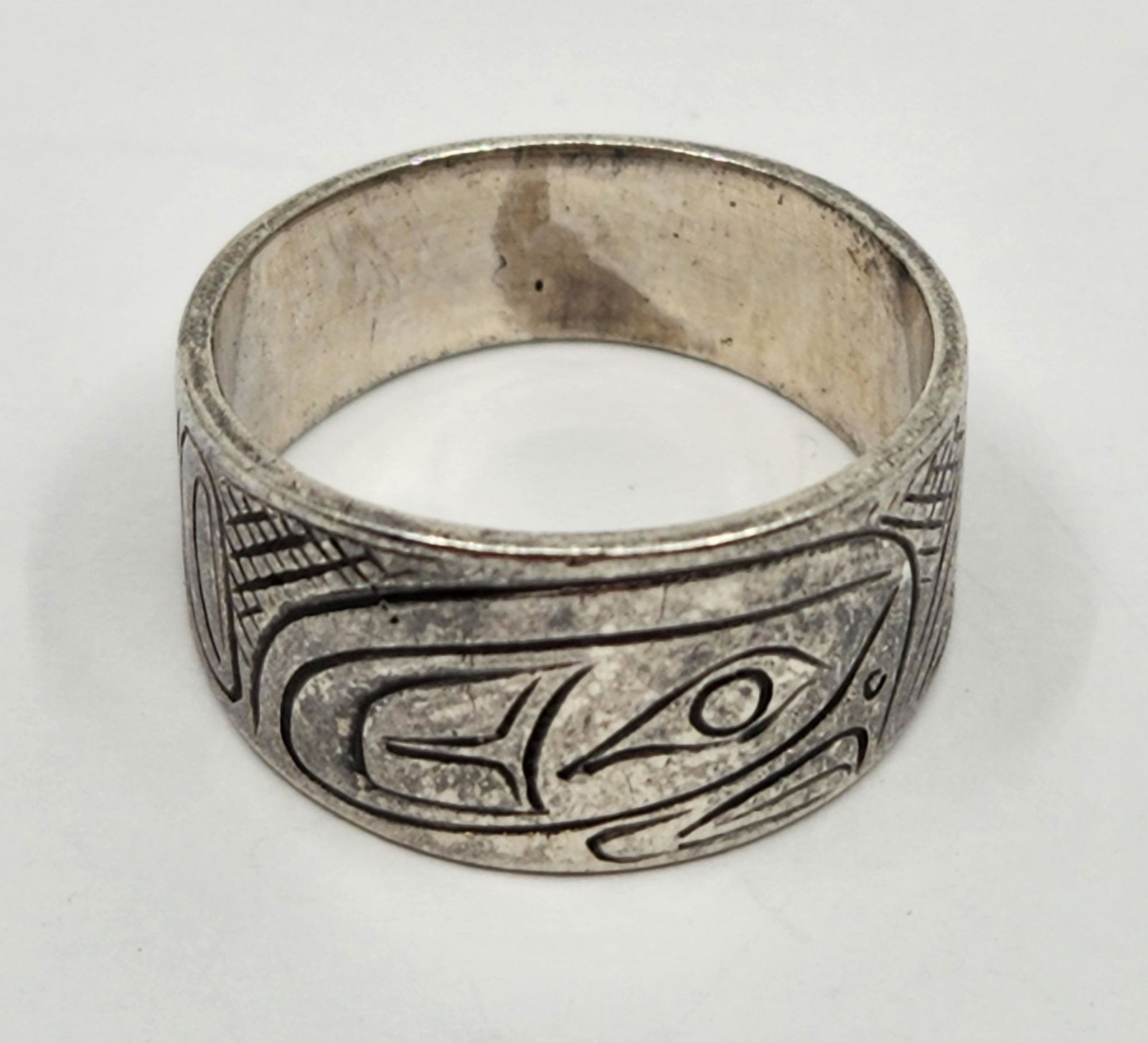 Travis Henry, Haida, North West Coast, Salmon Sterling Silver Ring Signed (1 of 7)