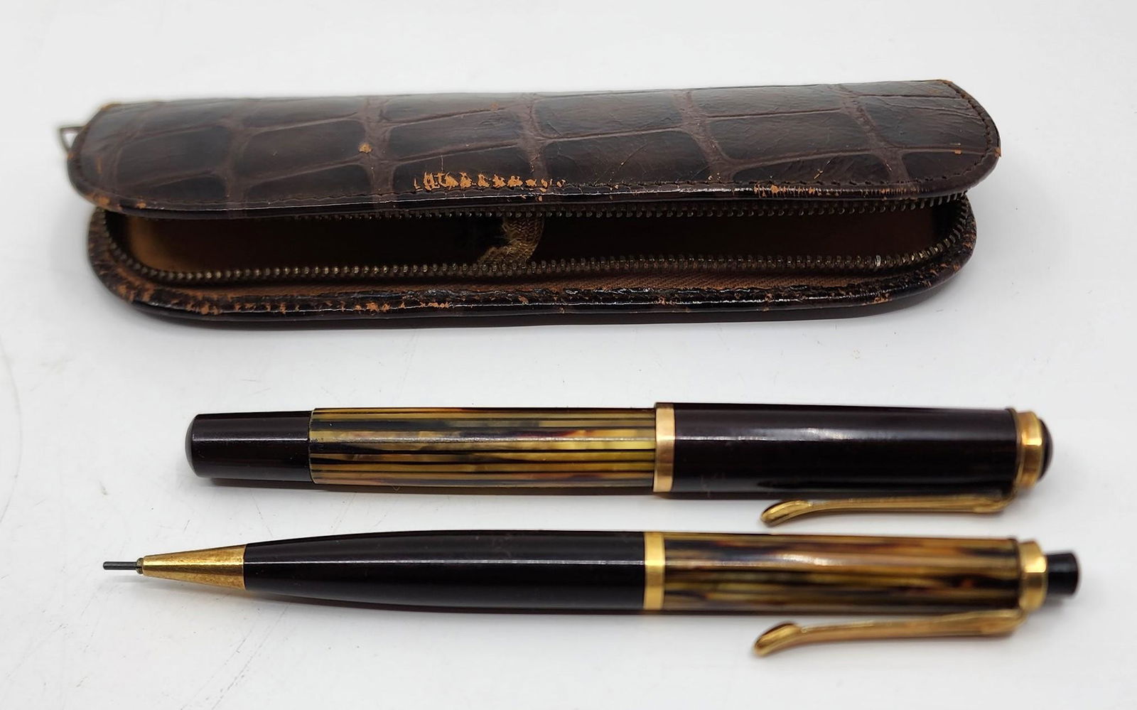 Pelikan Set of two pen, Fountain Pen and Mechanical Pencil (1 of 6)