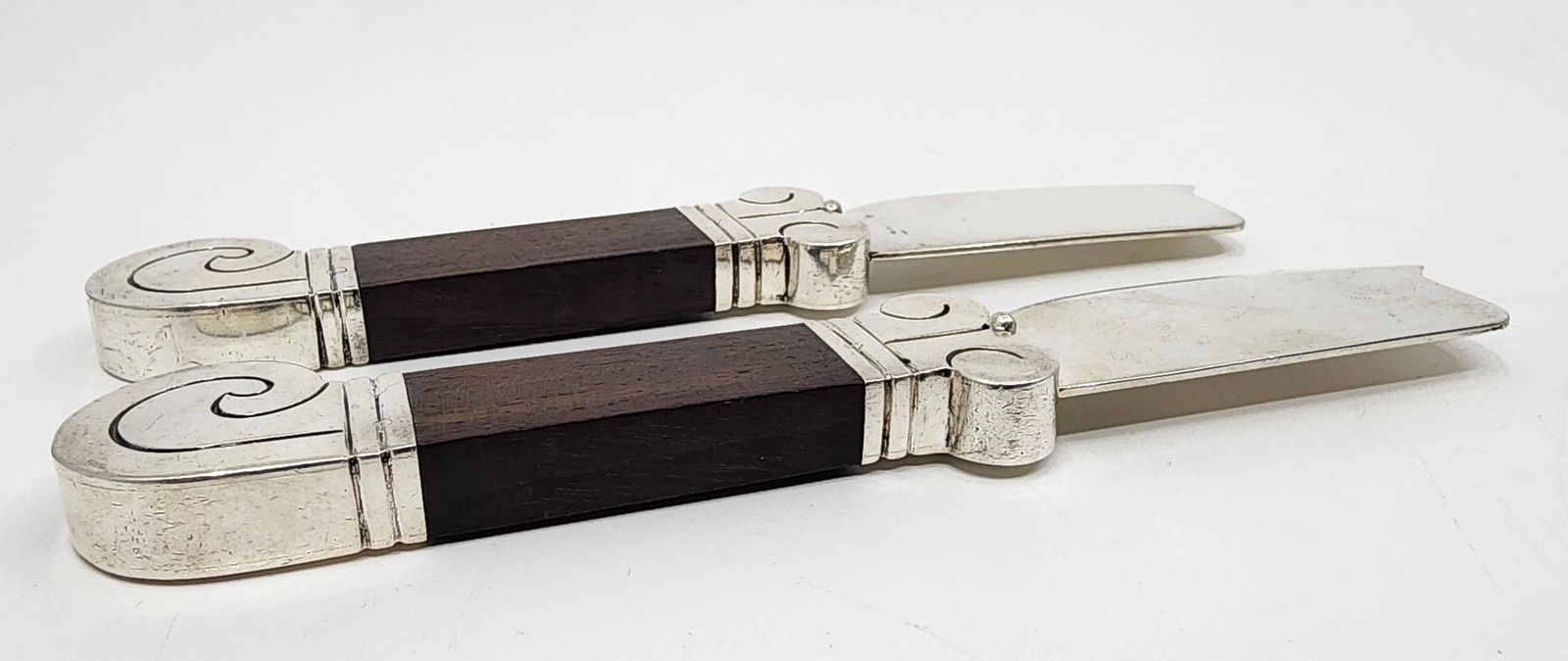 Hector Aguilar (1905-1986) , Mexican Set of 2 Sterling Silver and Rose Wood Cheese Knives (1 of 5)
