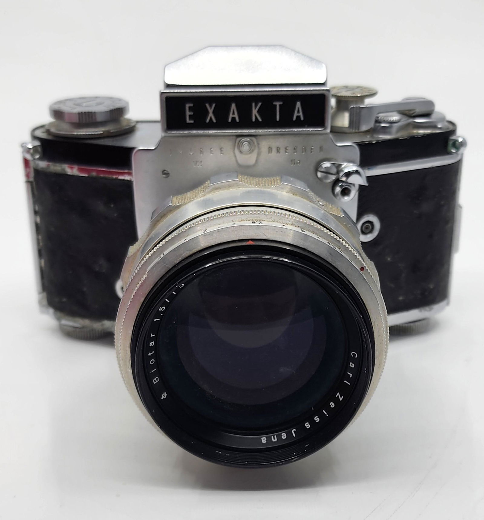 Vintage Camera Exakta Ihagee Dresden VX IIa with lens Carl Zeiss Jena Biotar 1,5/75 (1 of 12)