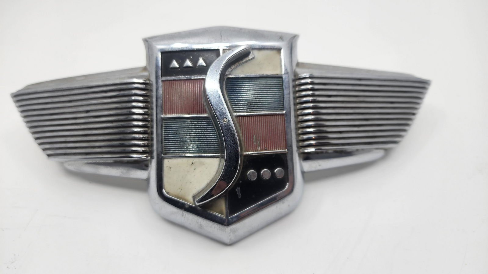 Studebaker Champion 1947, 48,49 Hood Emblem Ornament (1 of 3)