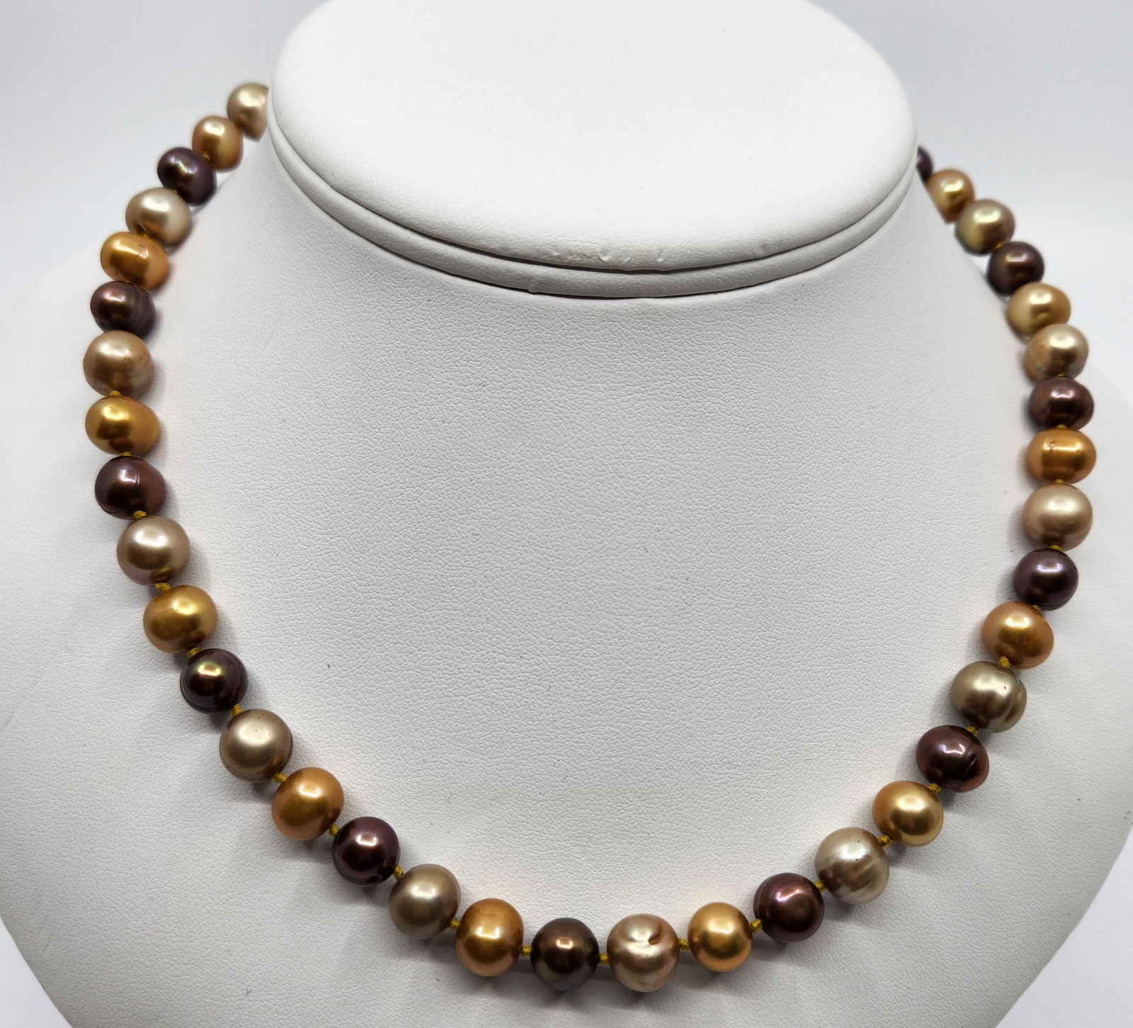 Tricolor Pearl Necklace with 14K Gold Clasp (1 of 8)