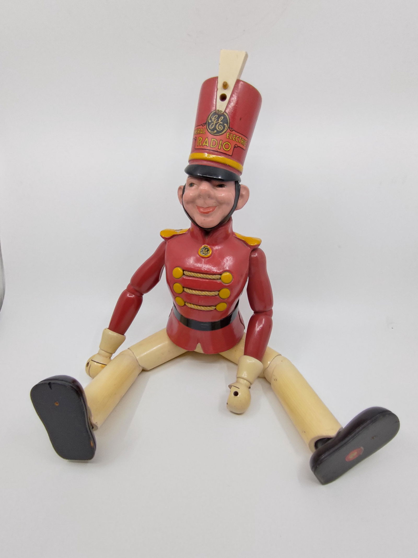 1930's General Electric Radio Wooden Doll "Bandy" (1 of 10)
