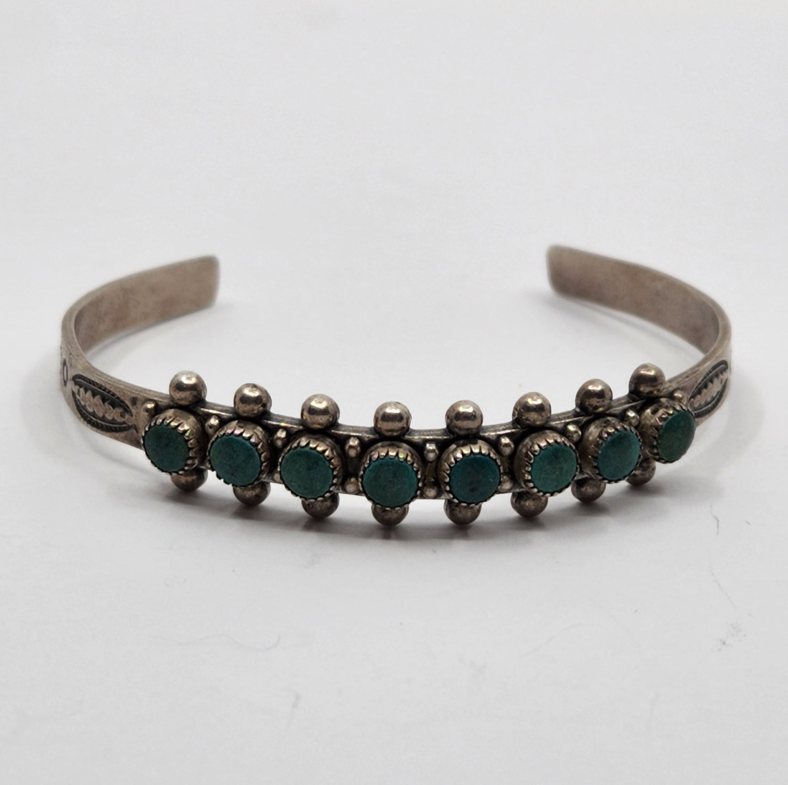 Vintage Navajo Turquoise Sterling Silver Cuff Bracelet (1 of 7)