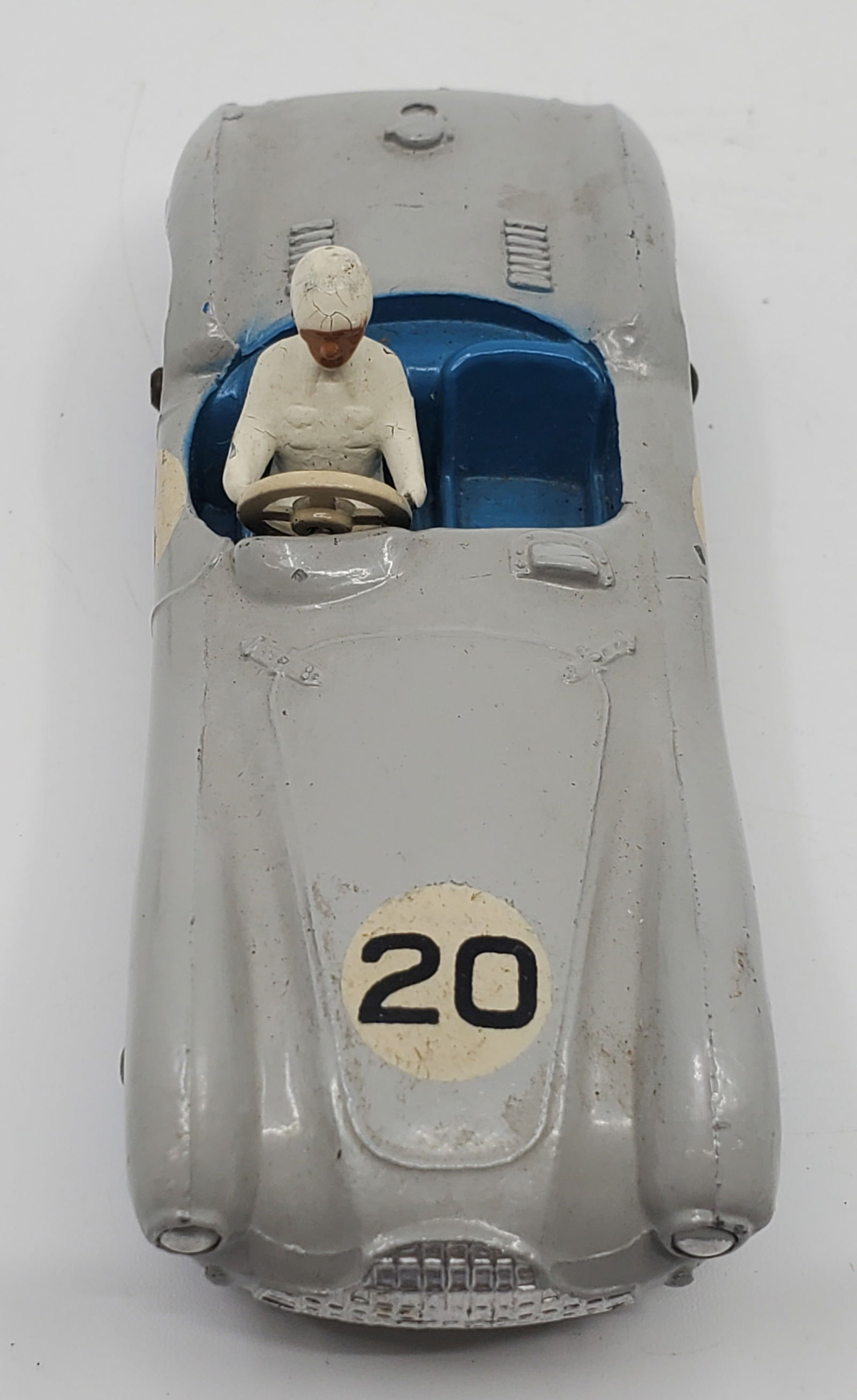 Dinky Toys, Aston Martin #110 (1 of 5)