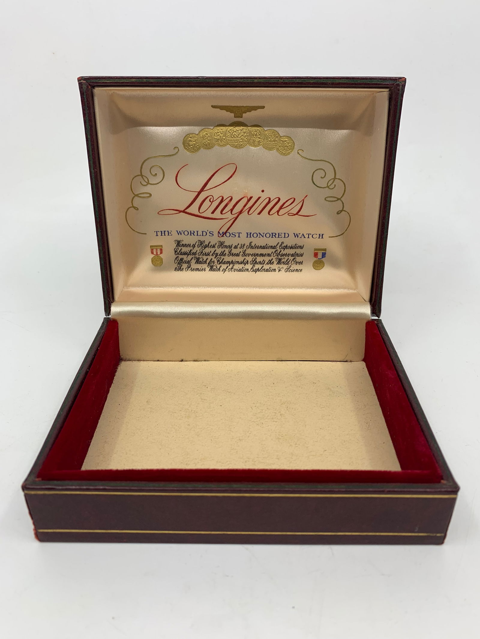 Antique Longines Watch Box: Titre : Antique Longines Watch Box Description (FR) : Ancienne Boite de Montre Longines Description (ENG) : Antique Longines Watch Box