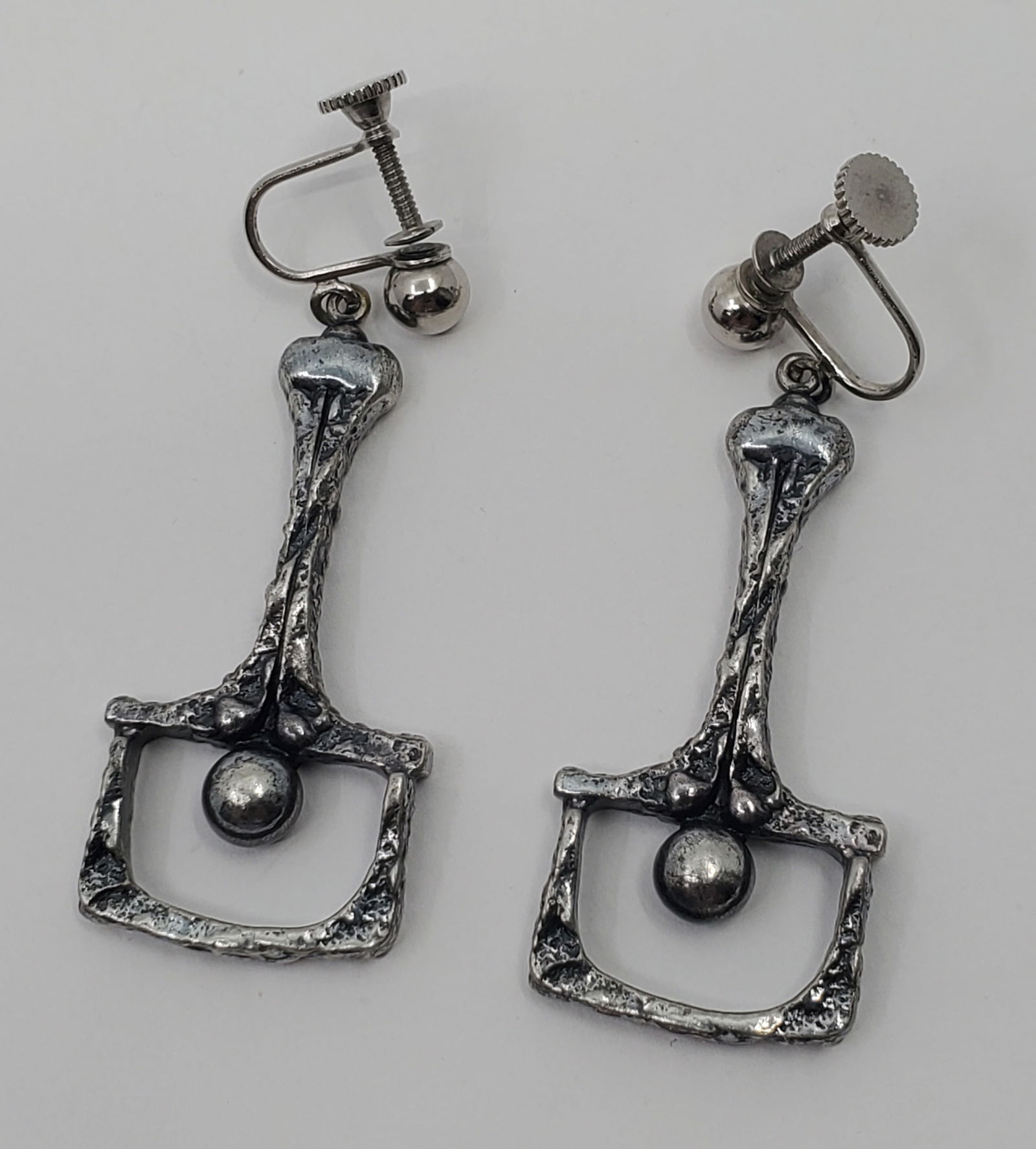 GUY VIDAL Brutalist Modernist Pewter Screwback Earrings (1 of 7)
