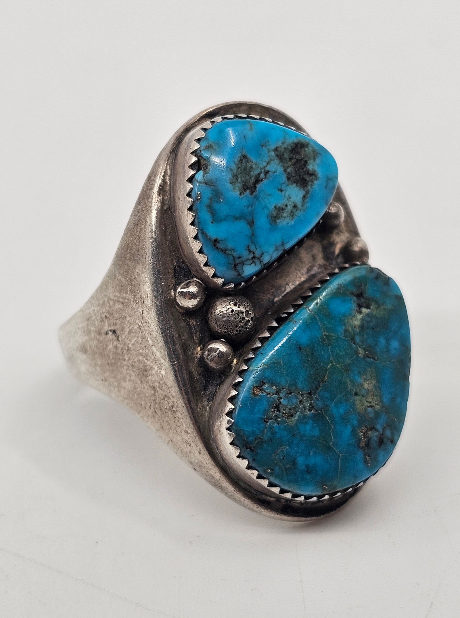 Large Navajo Sterling Silver Turquoises Ring (1 of 4)