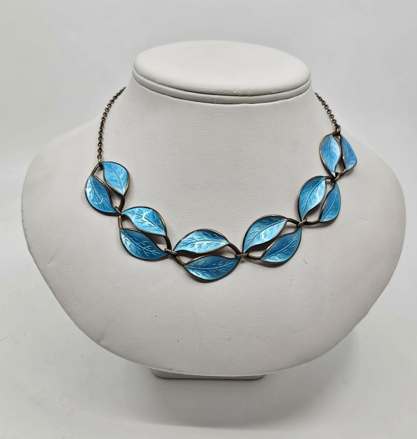 Willy Winnaess For David Andersen, Norwegian Sterling Silver Guilted Enameled Leaf Necklace (1 of 7)