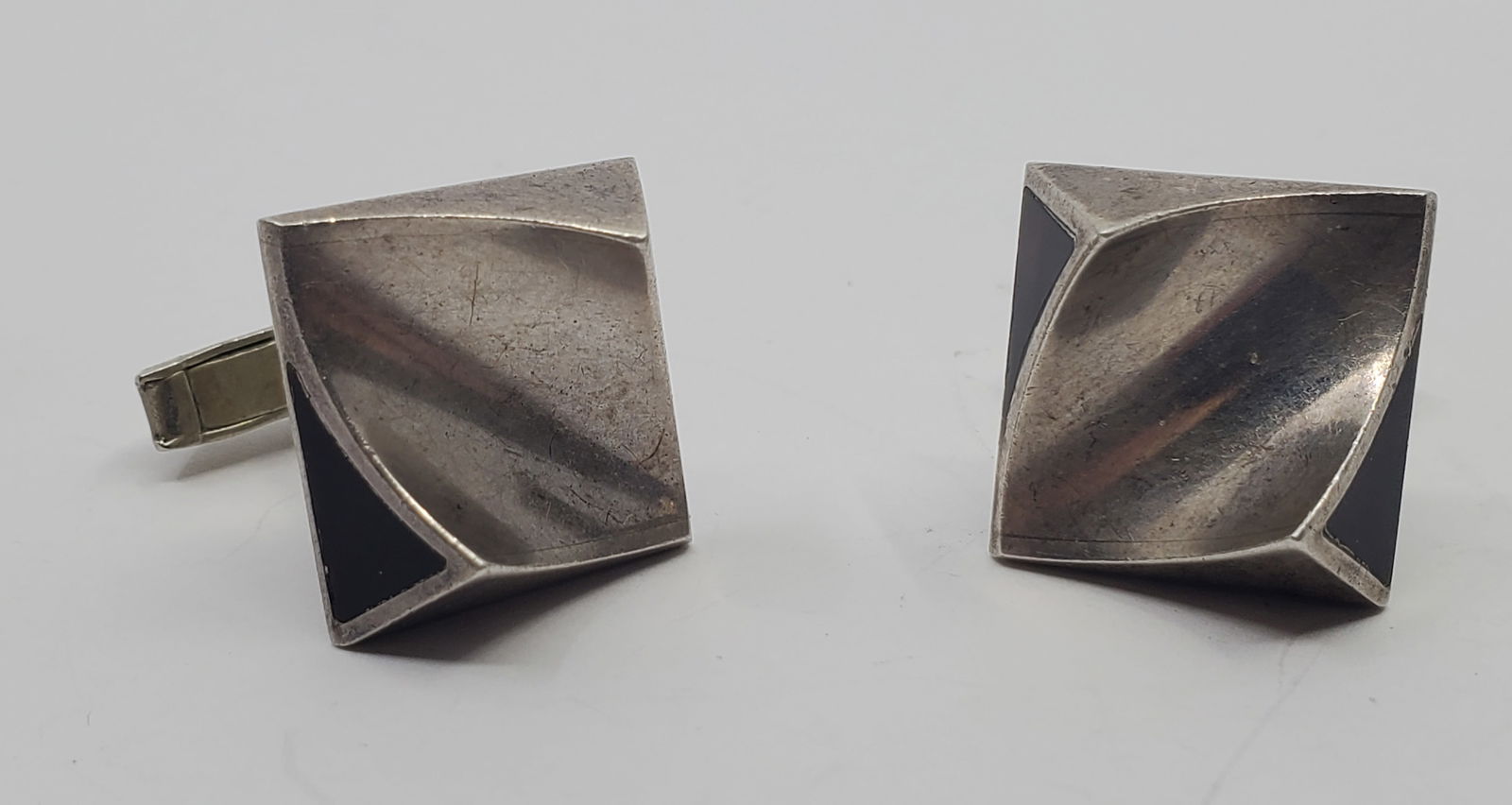Modernist Mexican Sterling Silver Enameled Cufflinks (1 of 5)