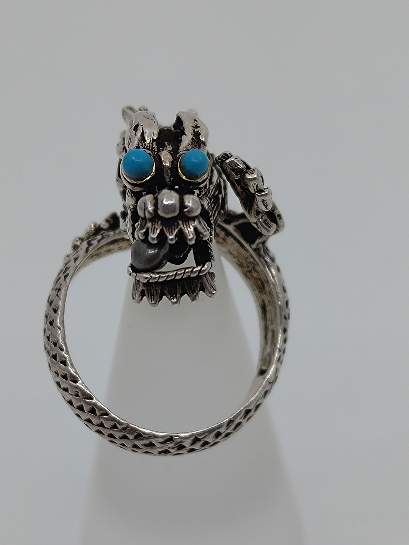 Sterling Silver Dragon Ring set with Turquoises (1 of 6)