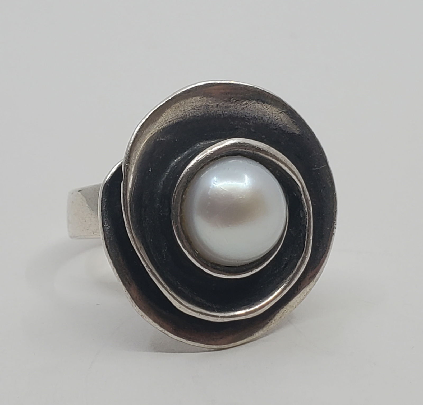 Silpada, Israeli Modernist Sterling Silver Pearl Ring (1 of 8)