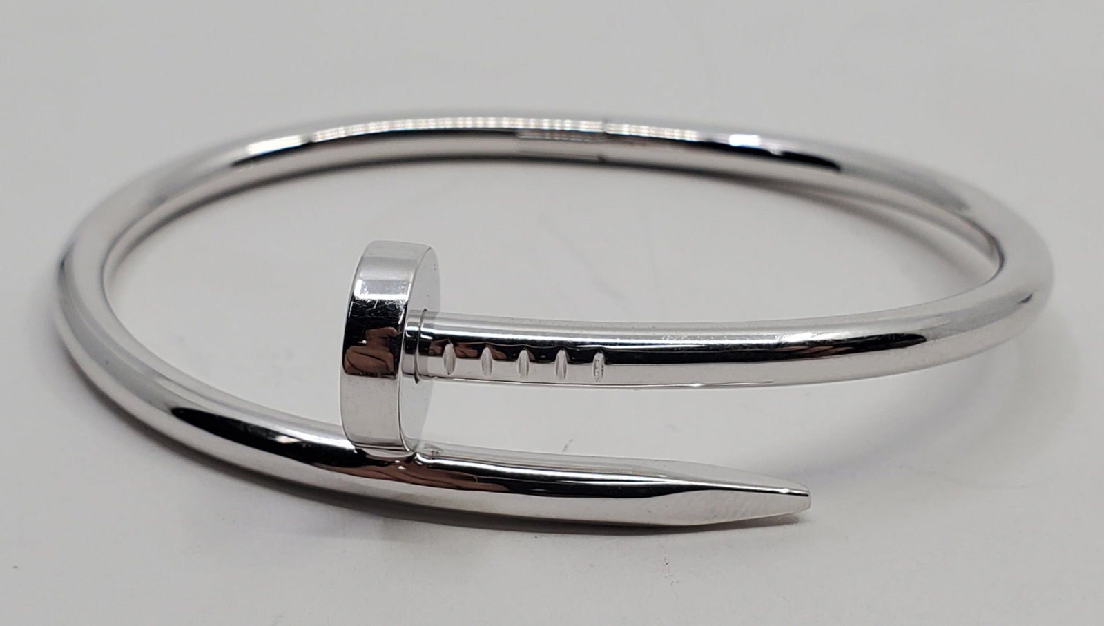 CARTIER, 18KT White Gold Juste Un Clou Bracelet: 18KT Gold White Gold Bracelet, Juste Un Clou, Size : 17, Weight: 34,14 gr