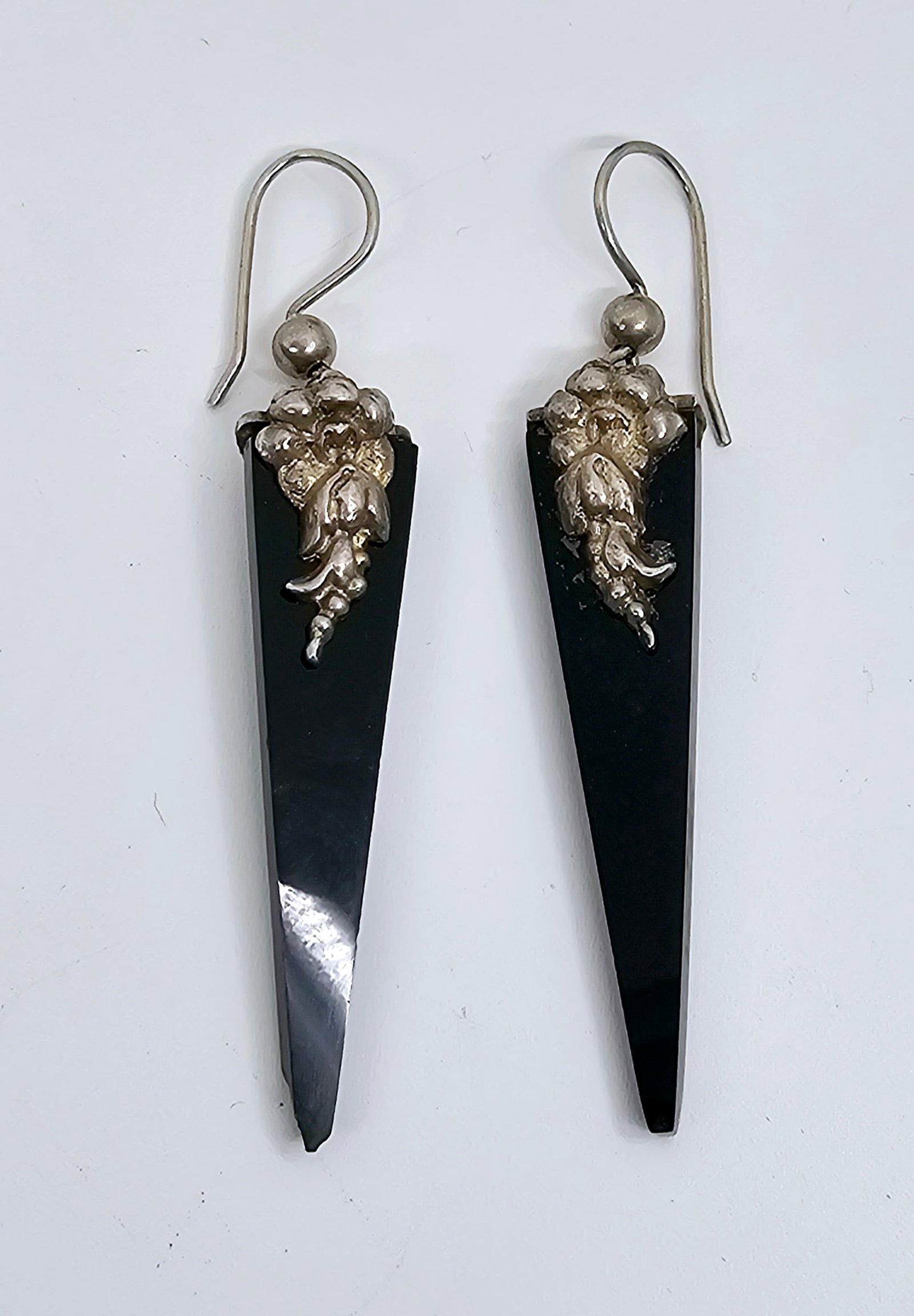 Vintage Sterling Silver Onyx Earrings: Sterling Silver Earrings, set with Large Onyx Weight 7.12g 2"