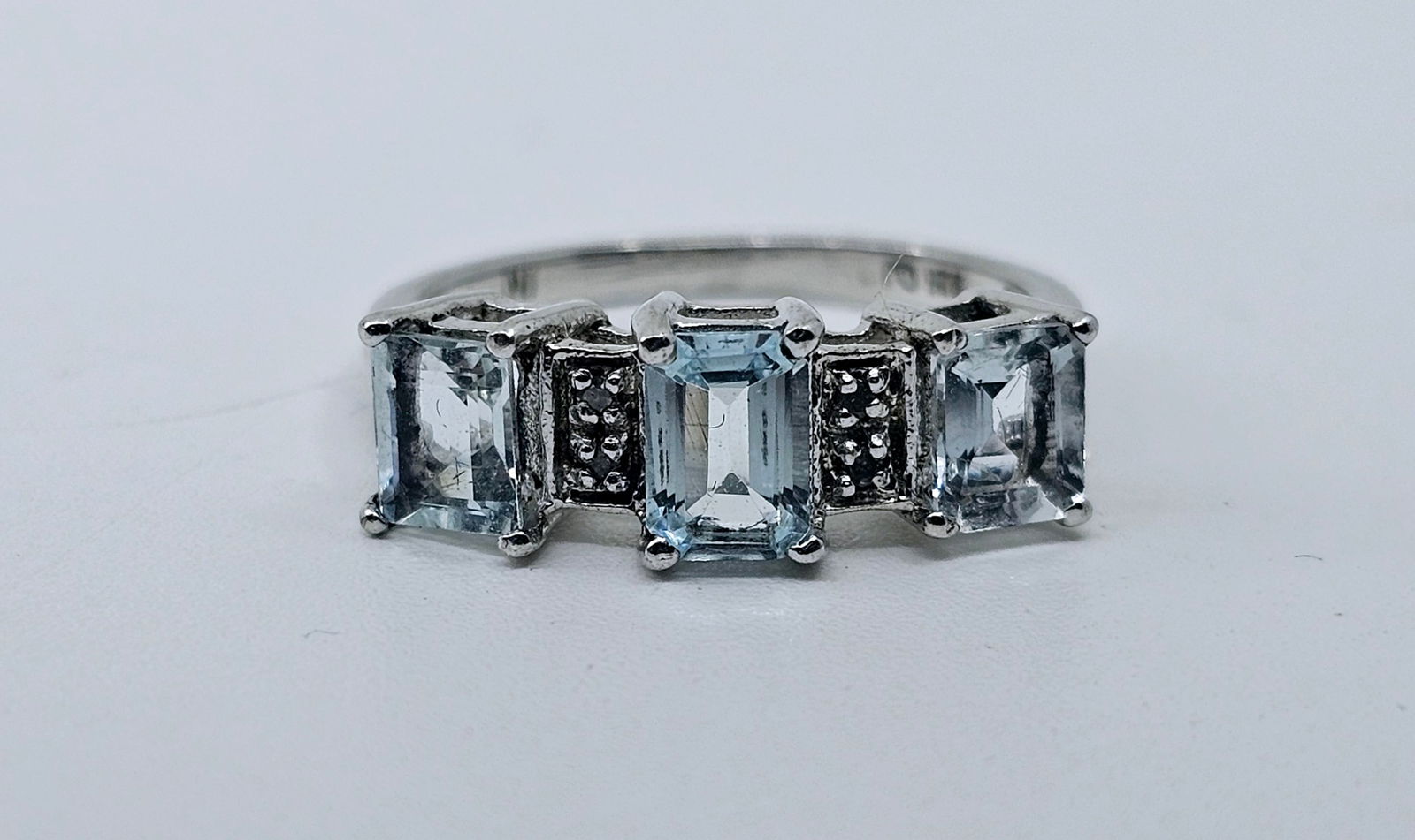 Diamonds and Aquamarine Sterling Silver Ring (1 of 7)