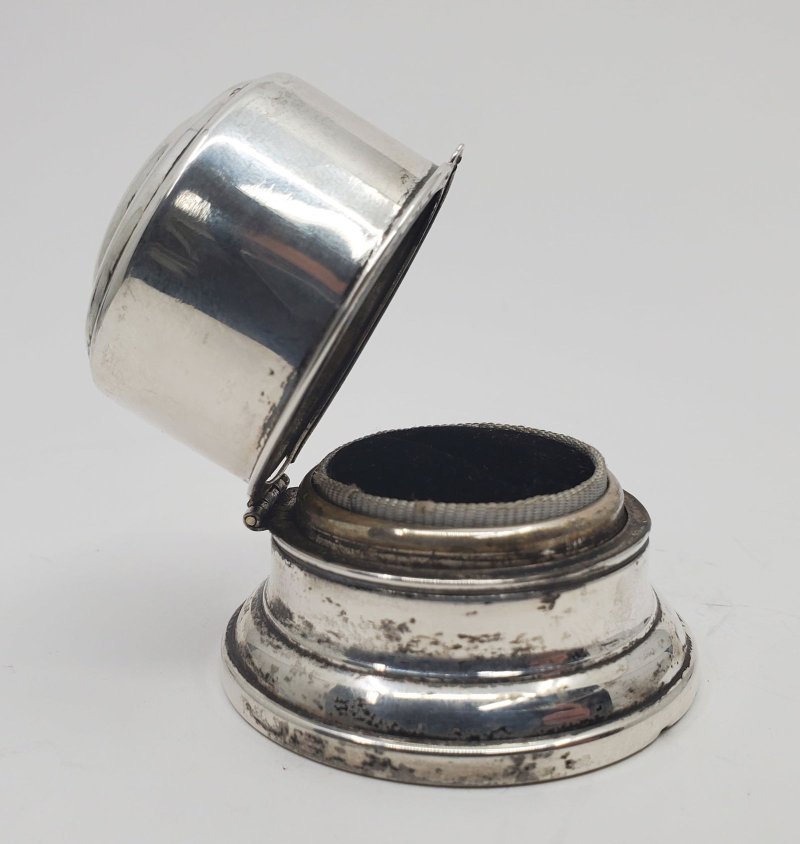 Birks, Sterling Silver Dome Ring Box (1 of 11)