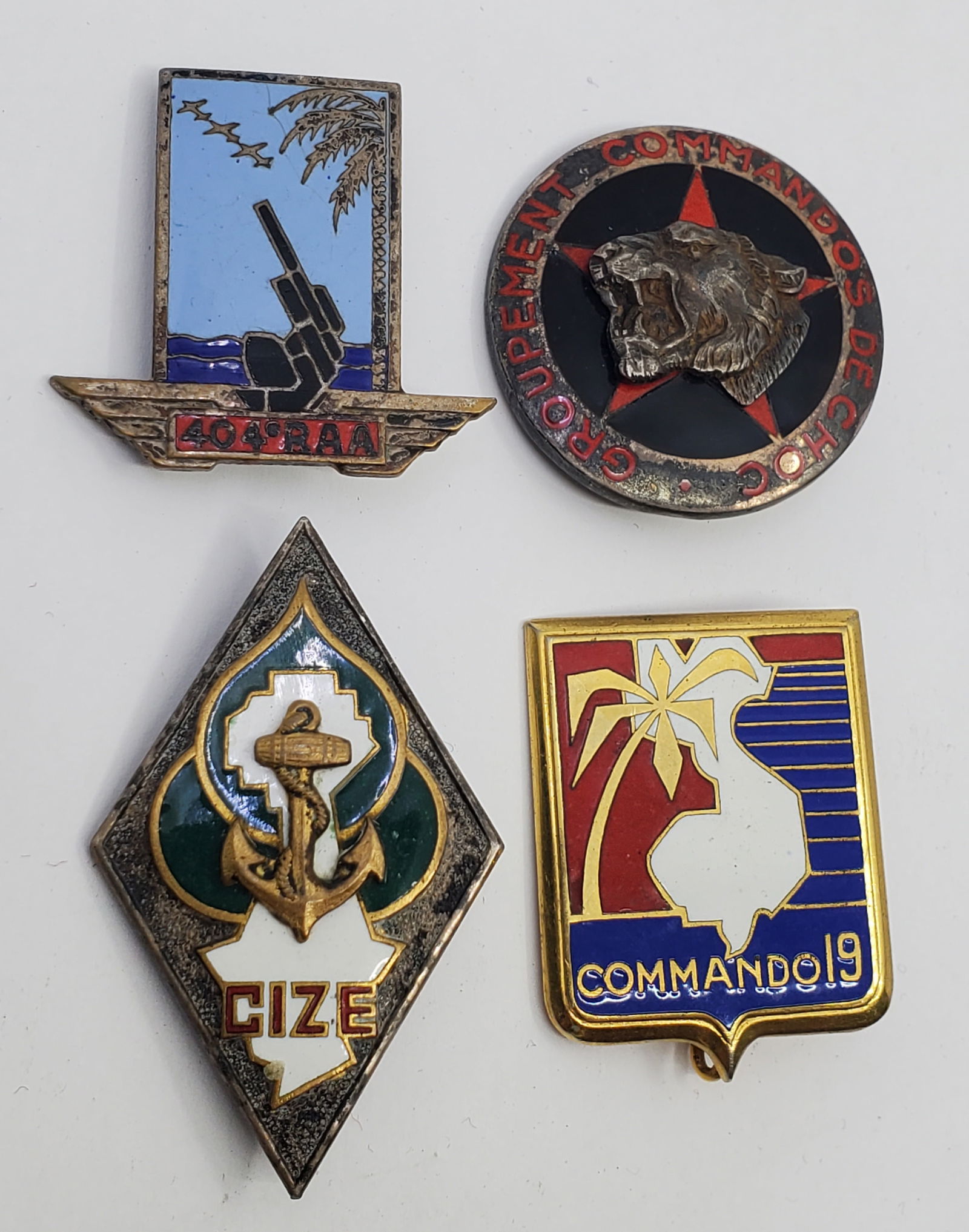 Set of 4 French Foreign Legion Indochina Vietnam Badges (1 of 11)