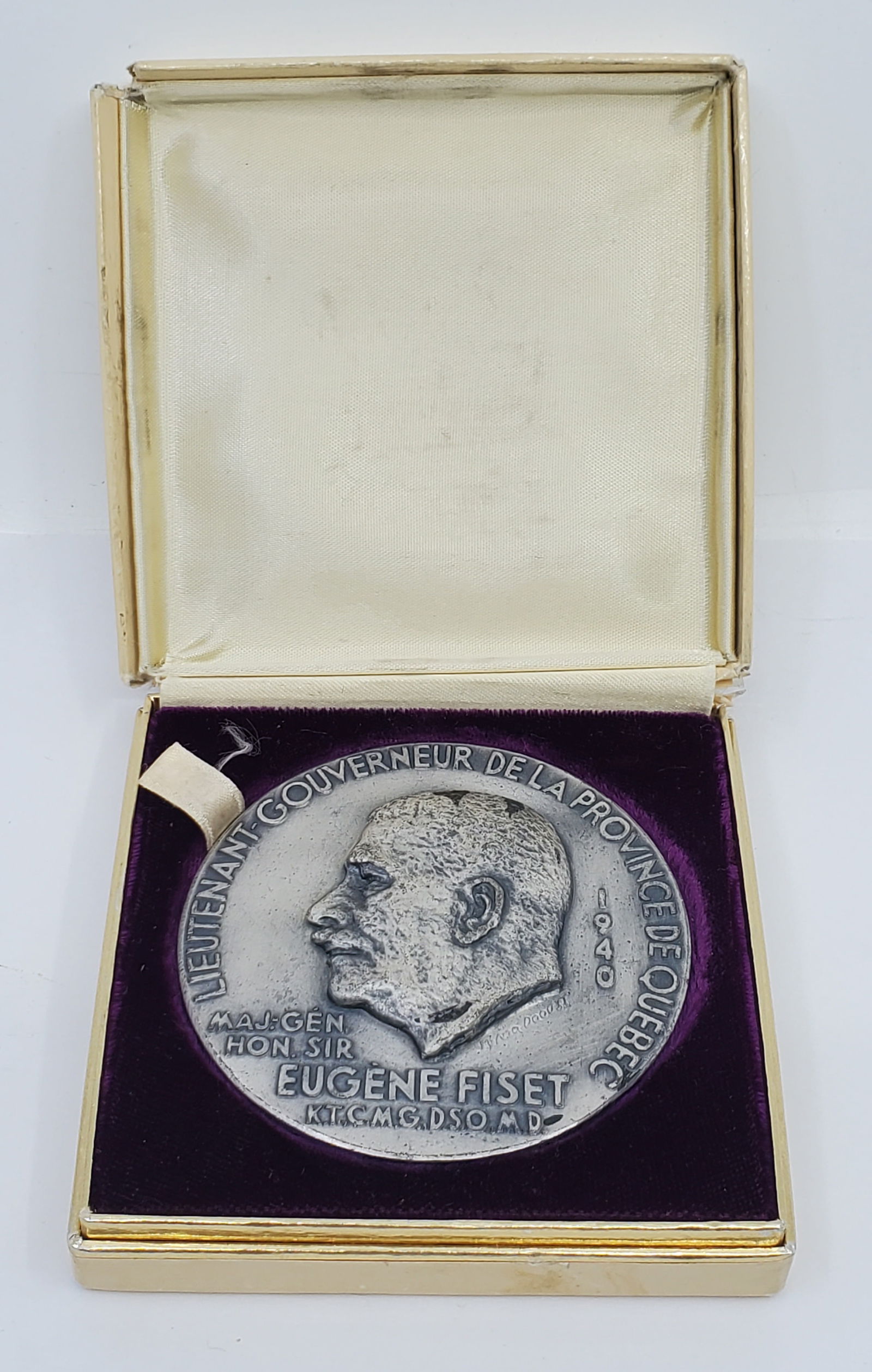 EUGENE FISET Lt. Governor of Quebec 1940 Presentation Medal (1 of 6)