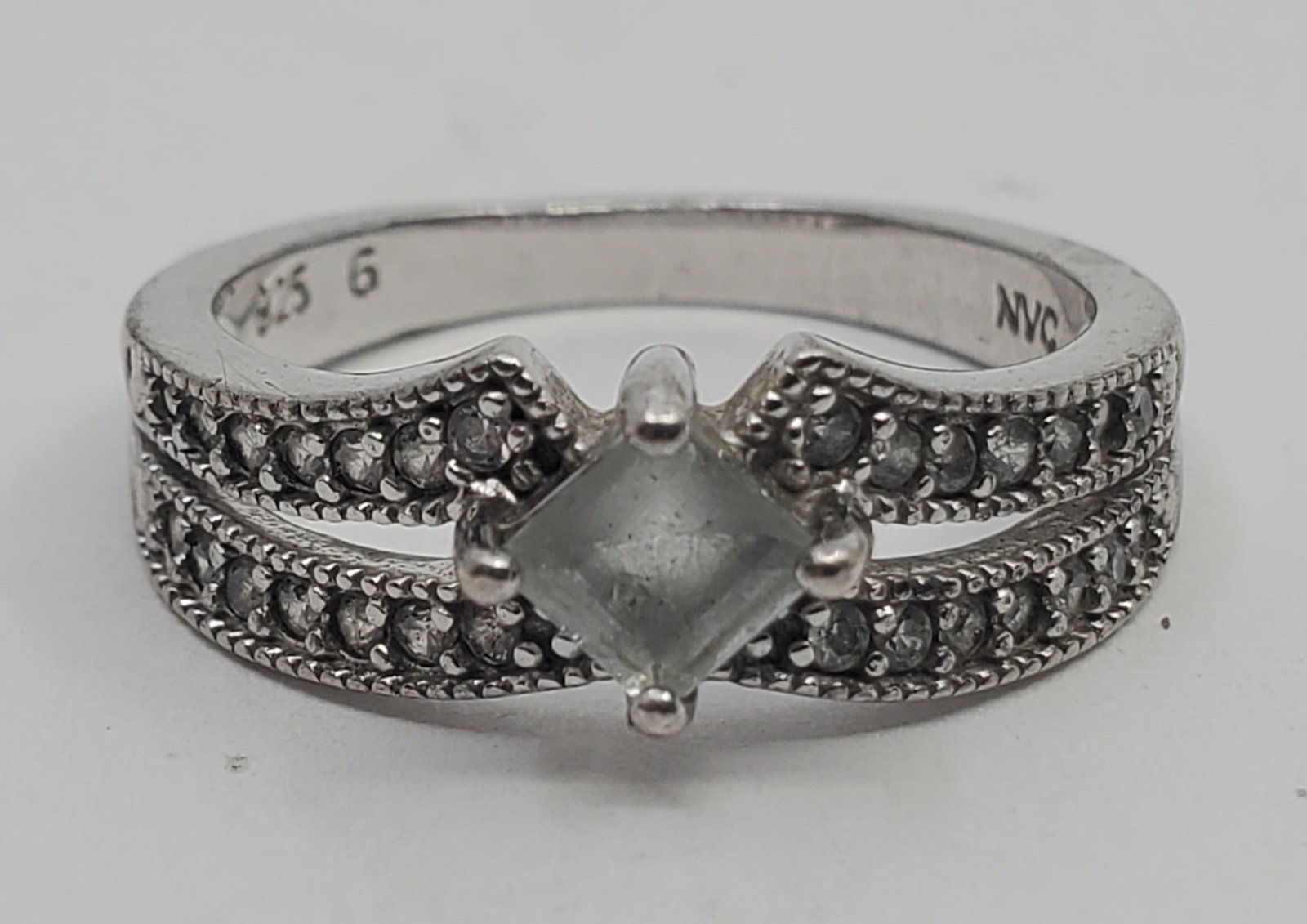 Nataliya V Collister, Sterling Silver RIng: Ring, Sterling SIlver, Weight 3.03g, Size 6, signed inside