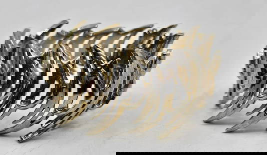 Norman Bel Geddes, Designer Pewter Chrome Plated Bracelet: Pewter chrome plated bracelet, signed designed by Bel Geddes 7" x 1 1/2" Weight: 58,3 g