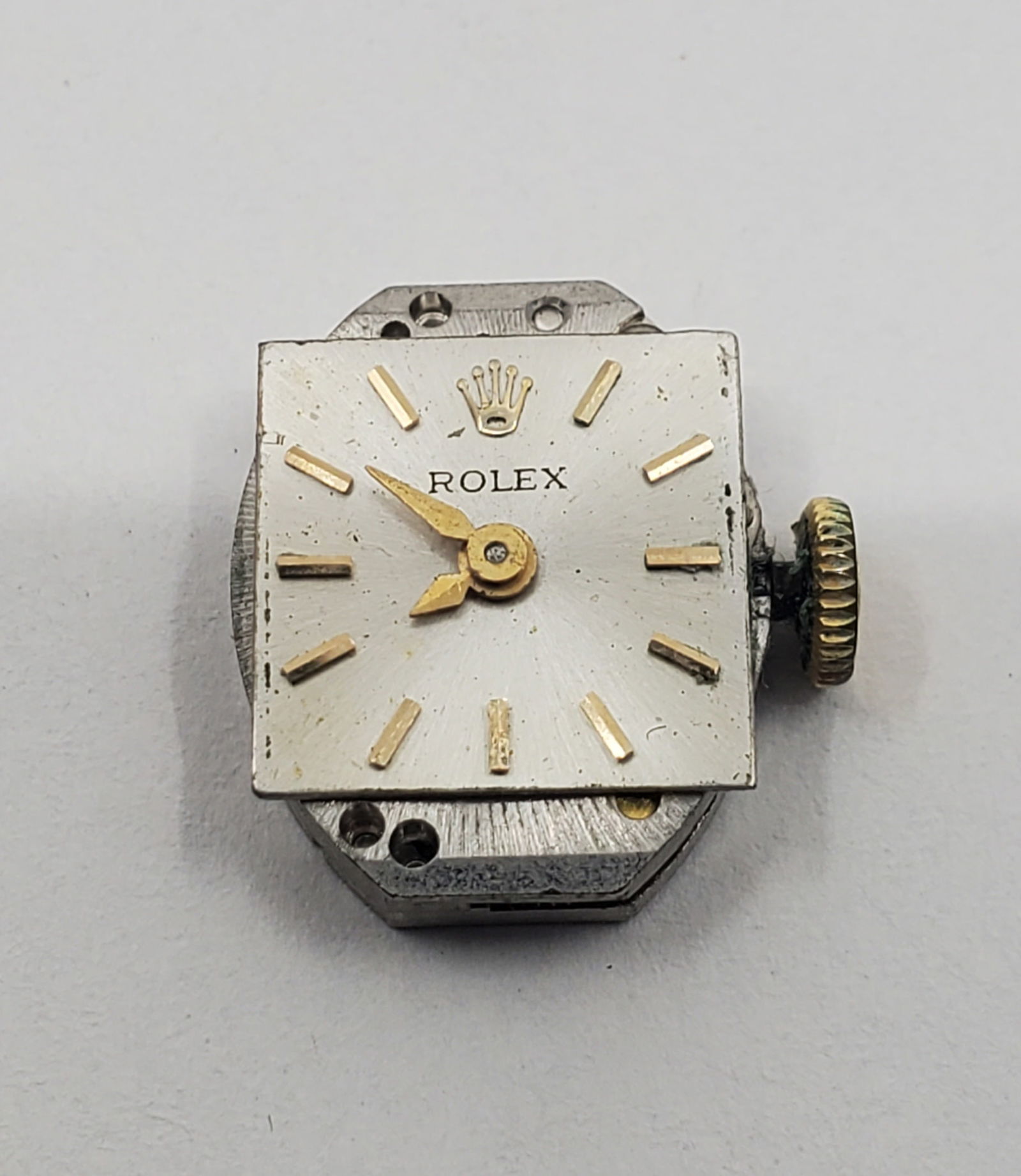 Tiny Vintage ROLEX Ladies 17J Watch Movemrent: 12 x 14 mm. Not in working order.