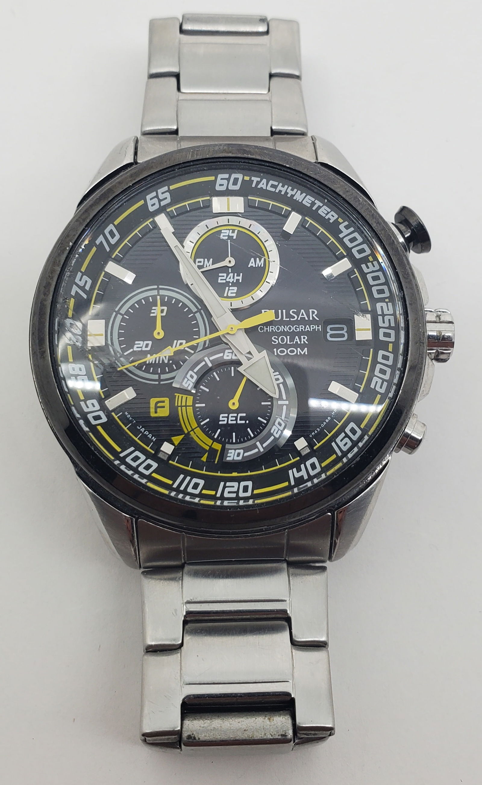 Mens PULSAR Solar Chronograph Stainless Steel: VR43-X002 In working order. Weighs 141.57 grams. 43 mm head, 19 mm bracelet with deployant chasp. Japan movement.