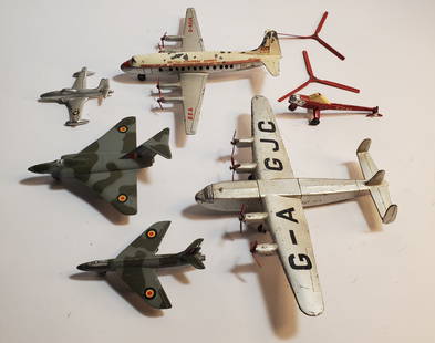 Set of 5 Dinky Toys Planes: Set of 5 Dinky Toys Planes