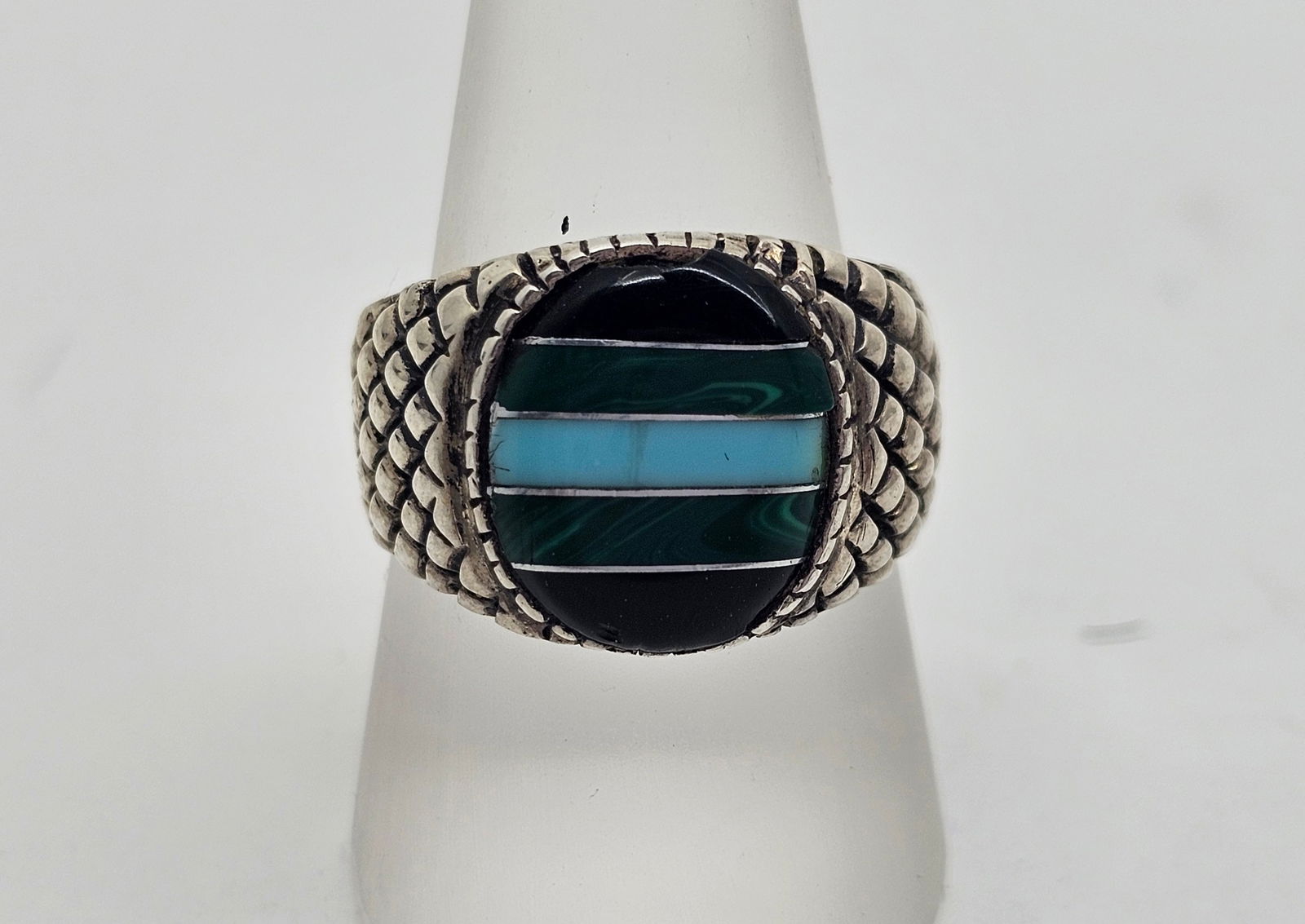 Shube's Manufacturing, Navajo Sterling Silver RIng (1 of 5)