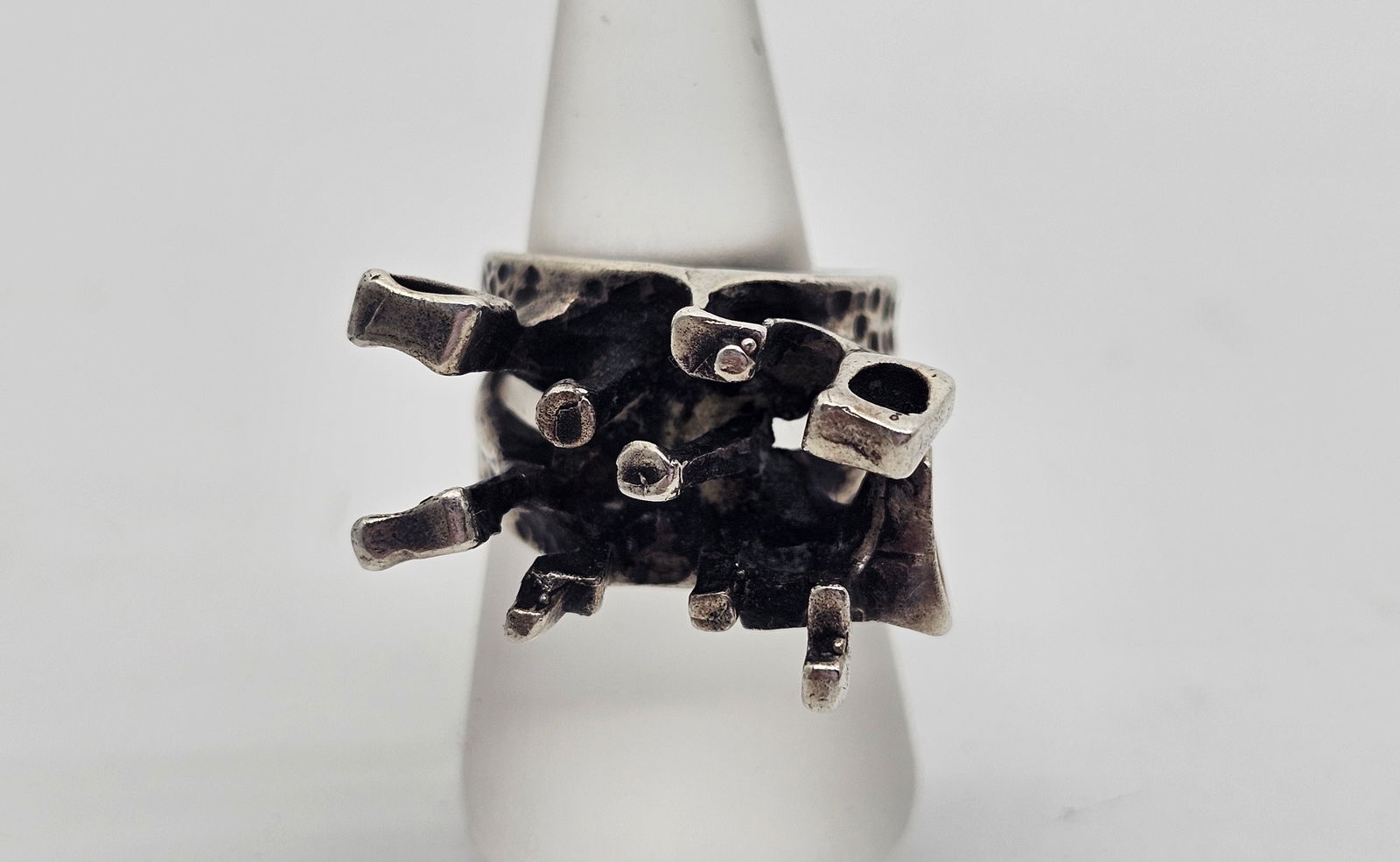 Brutalist Modernist Sterling Silver Ring (1 of 5)