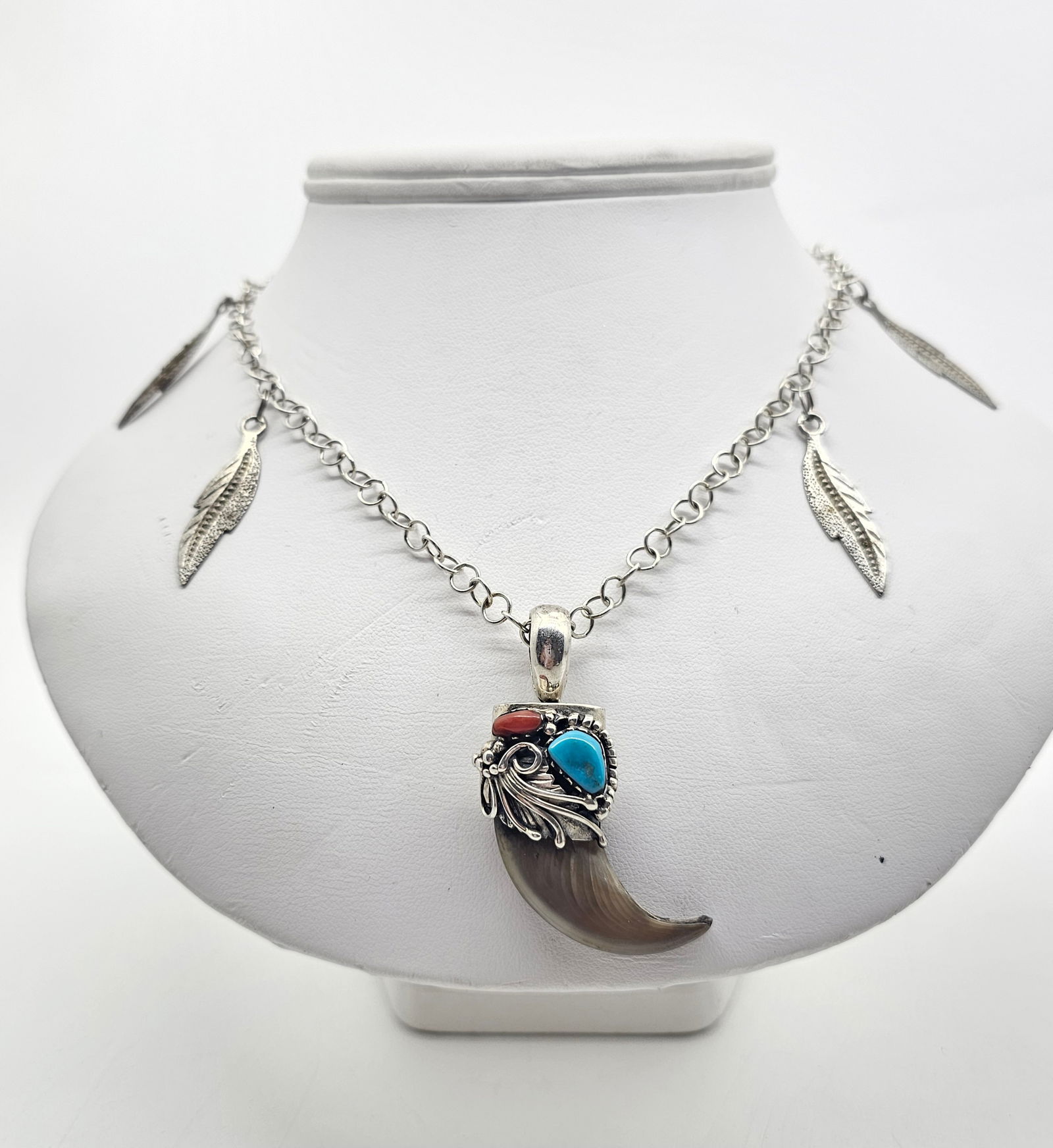 Mete, Navajo Sterling Silver Necklace Pendant (1 of 5)