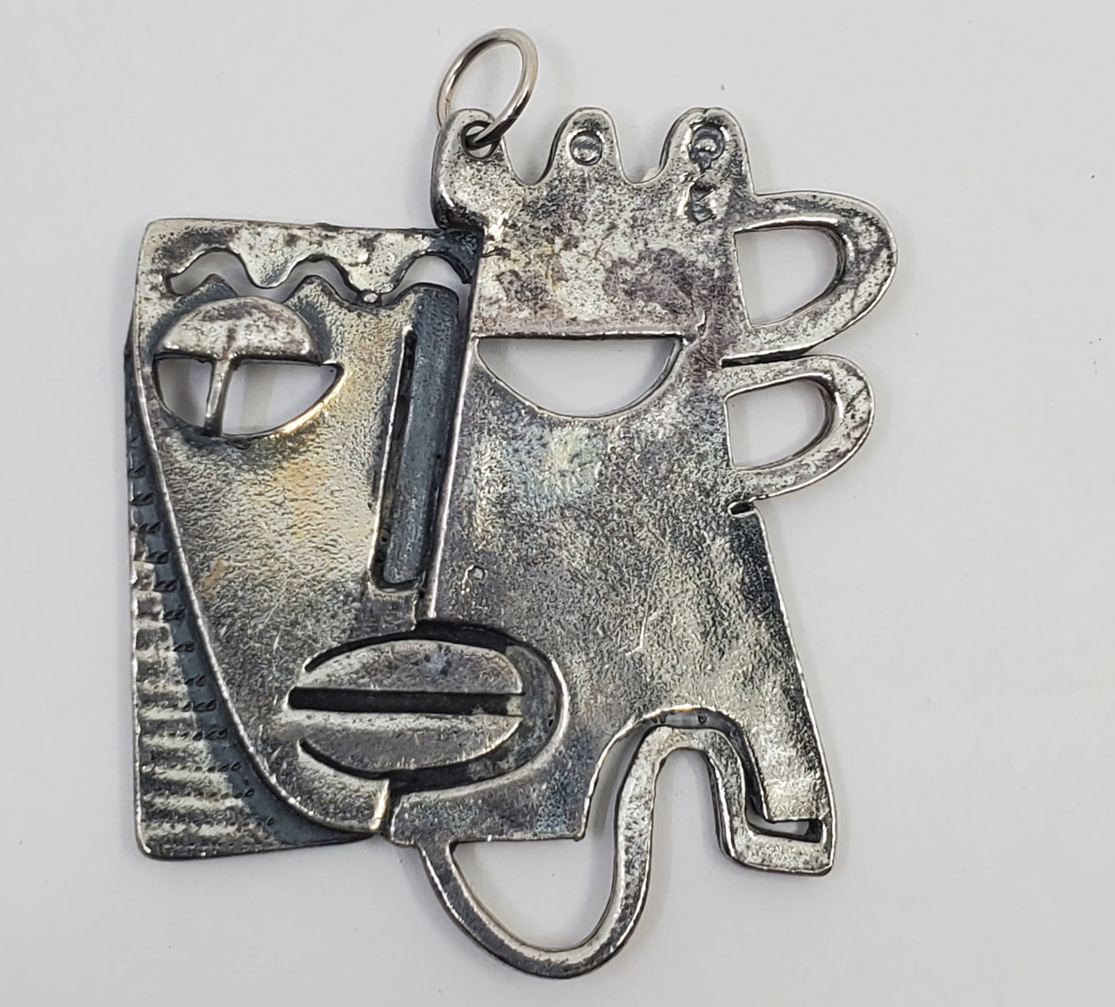 Modernist Pewter Face Pendant: Pewter Face Pendant, unsigned 2 1/2" x 2" Weight: 18,8 g
