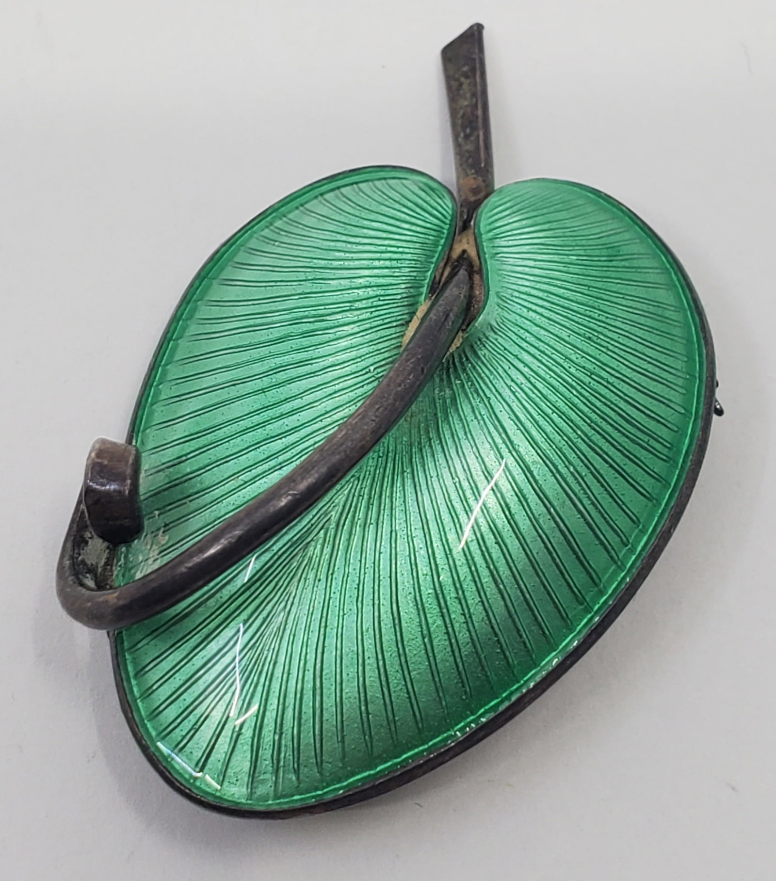 Volmer Bahners, Dannish Sterling Silver Green Enamel Leaf Brooch (1 of 5)